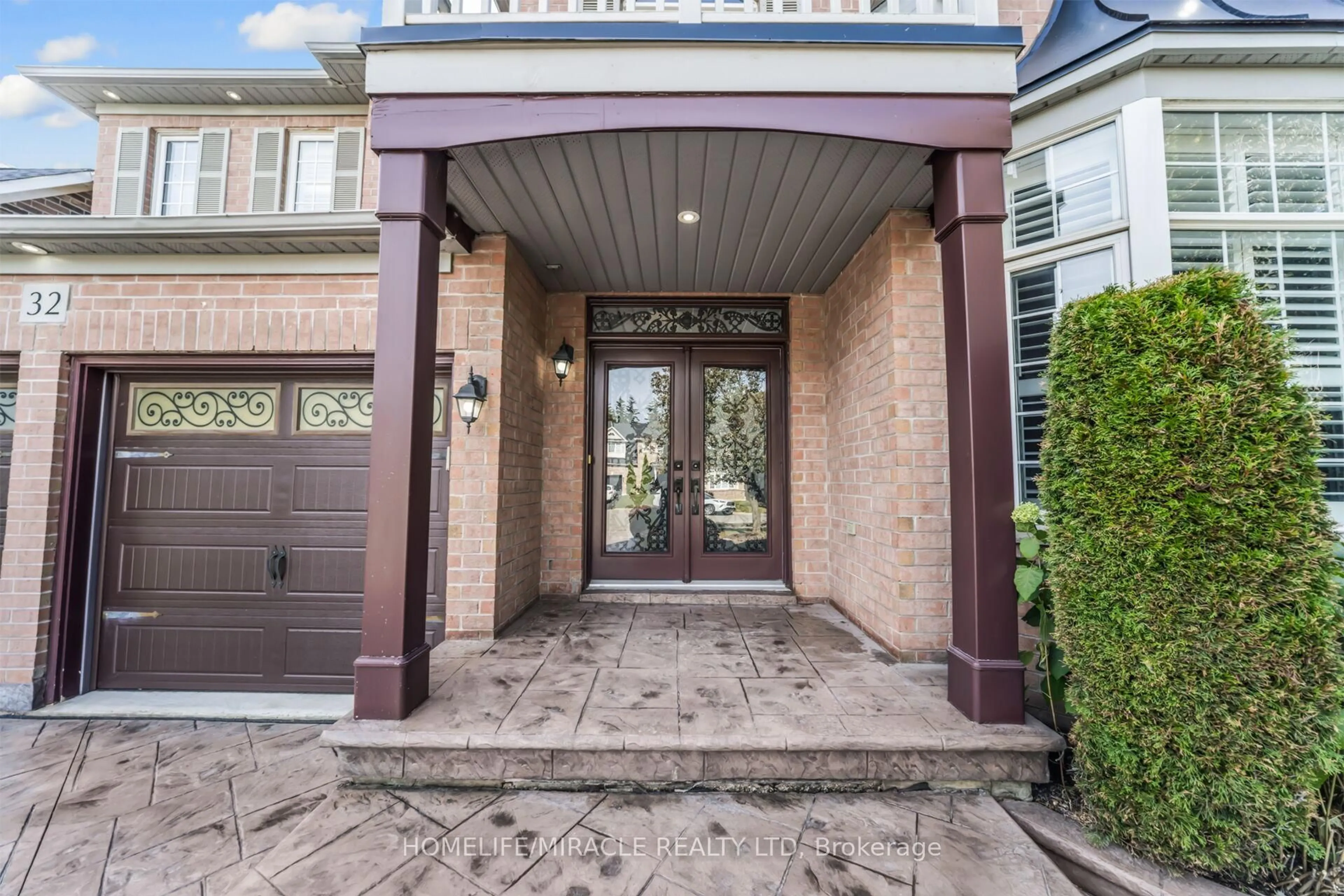 Unknown for 32 Xavier Crt, Brampton Ontario L6Y 5S1