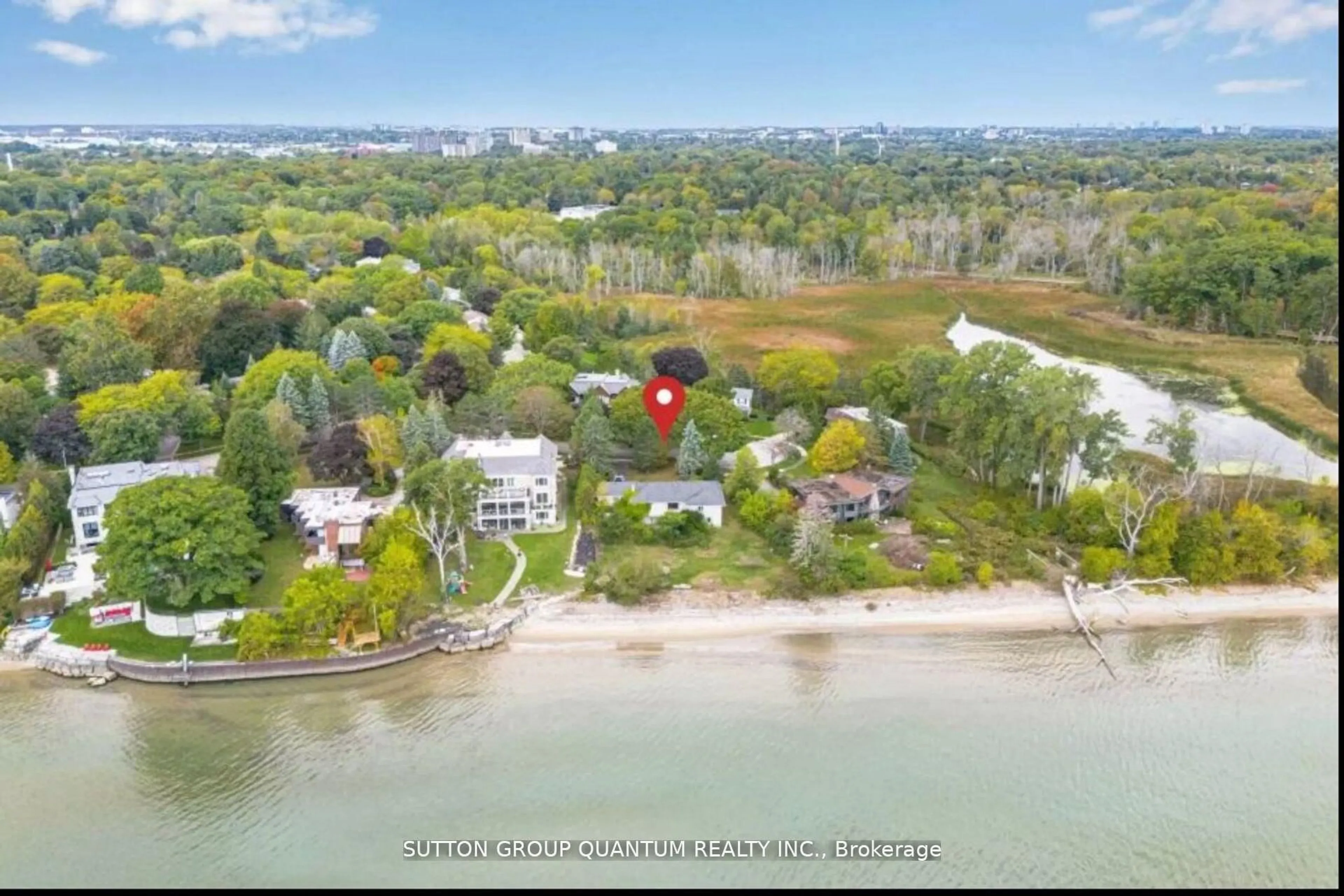 A pic from outside/outdoor area/front of a property/back of a property/a pic from drone, water/lake/river/ocean view for 1400 Captain Crt, Mississauga Ontario L5J 1A8