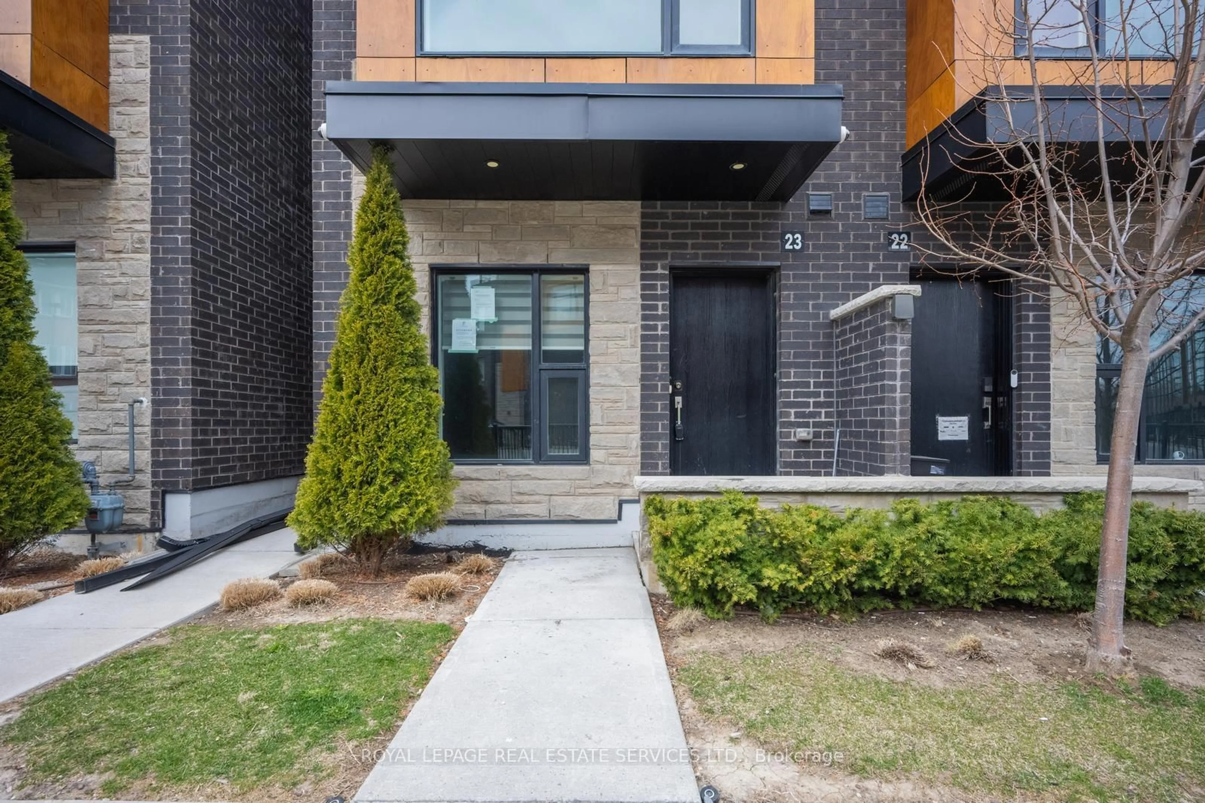 Home with brick exterior material, street for 200 Malta Ave #23, Brampton Ontario L6Y 6H8