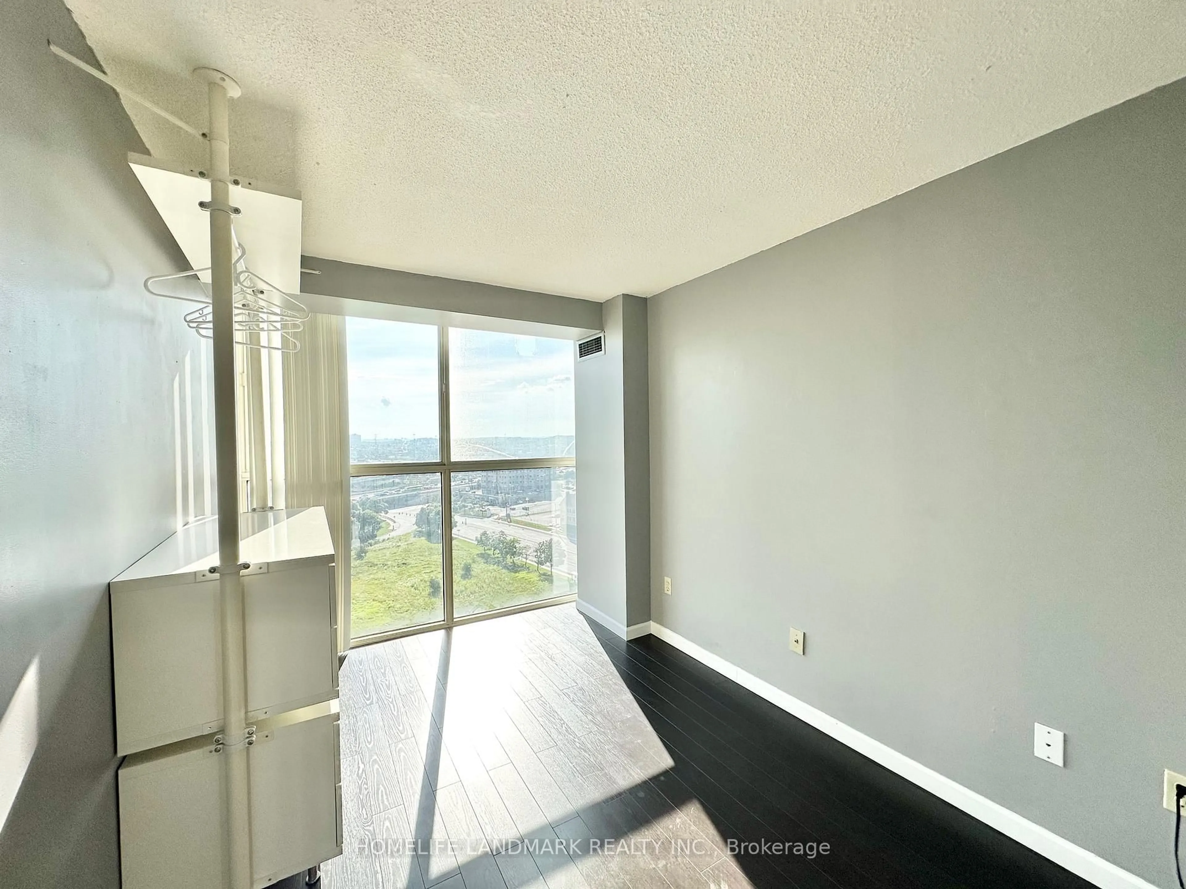 Unknown for 4185 Shipp Dr #1711, Mississauga Ontario L4Z 2Y8