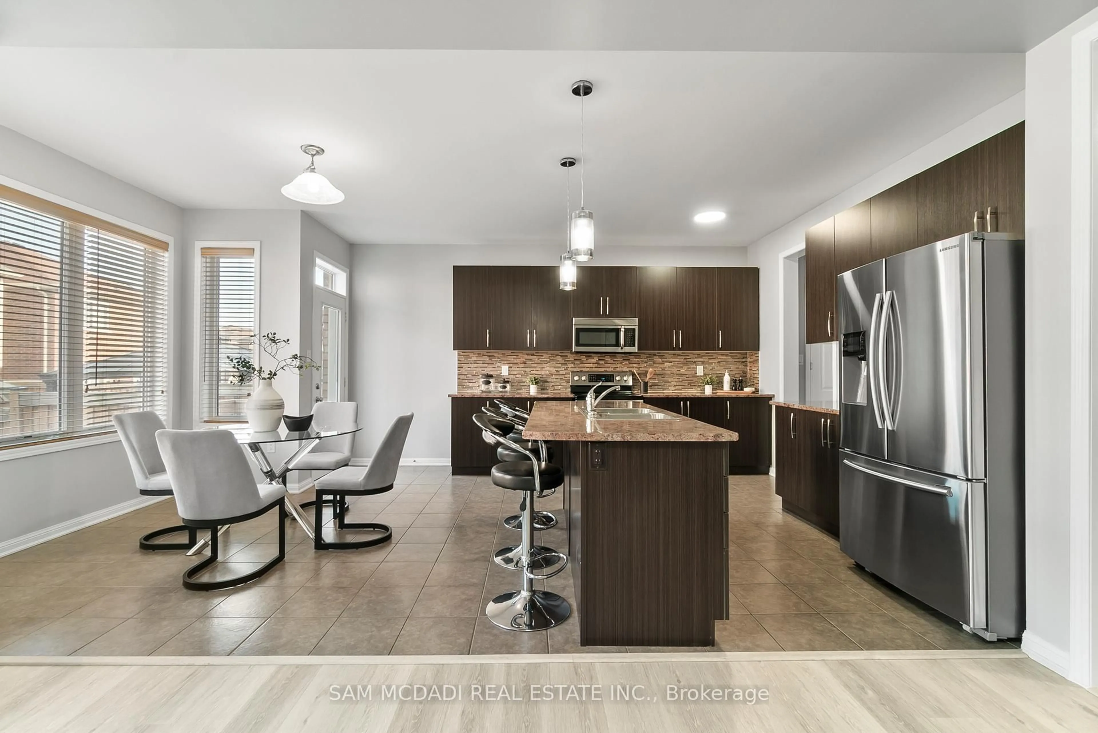 Open concept kitchen, unknown for 73 Miracle Tr, Brampton Ontario L7A 0Y8