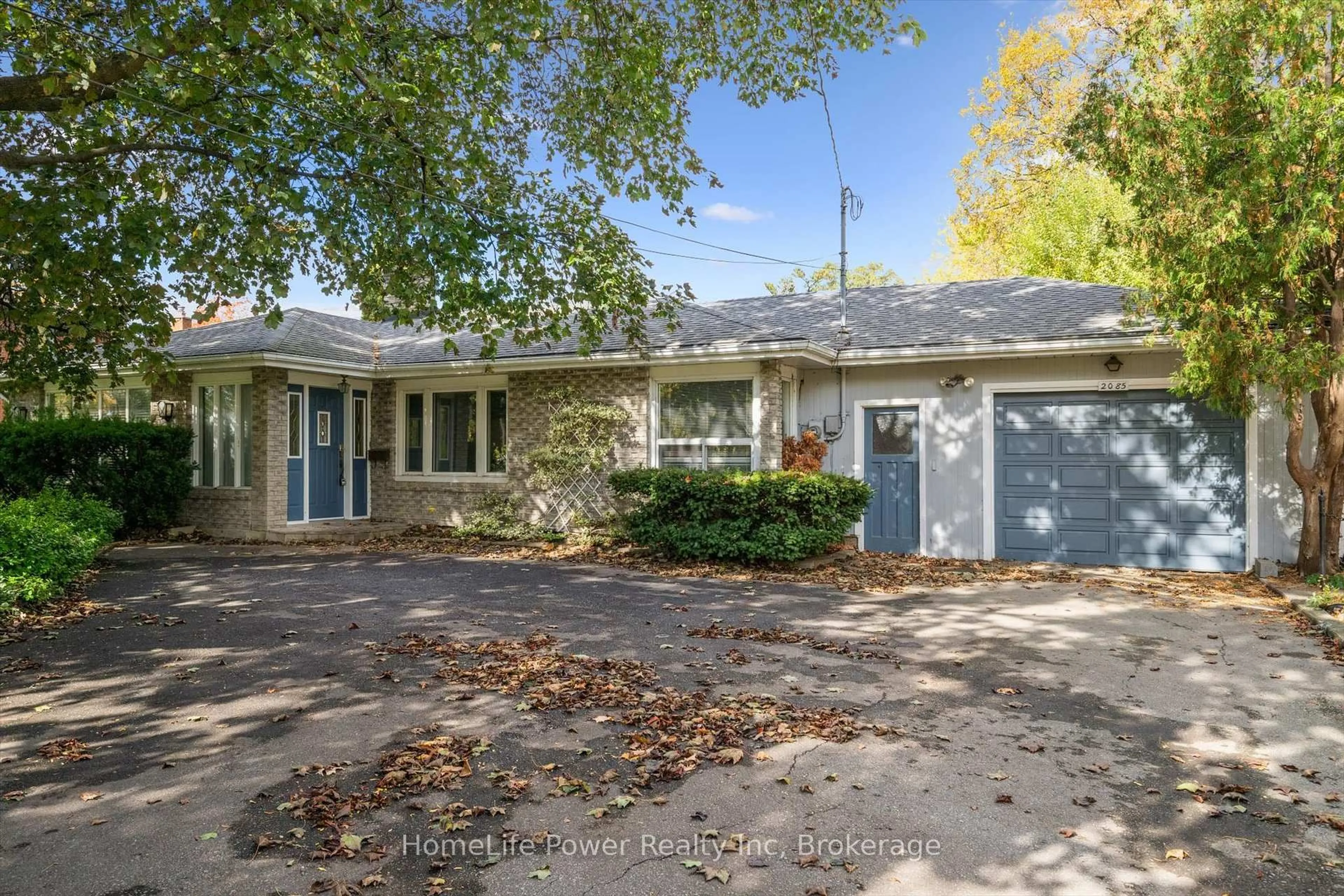 Unknown for 2085 Fowler Crt, Mississauga Ontario L5K 1B7