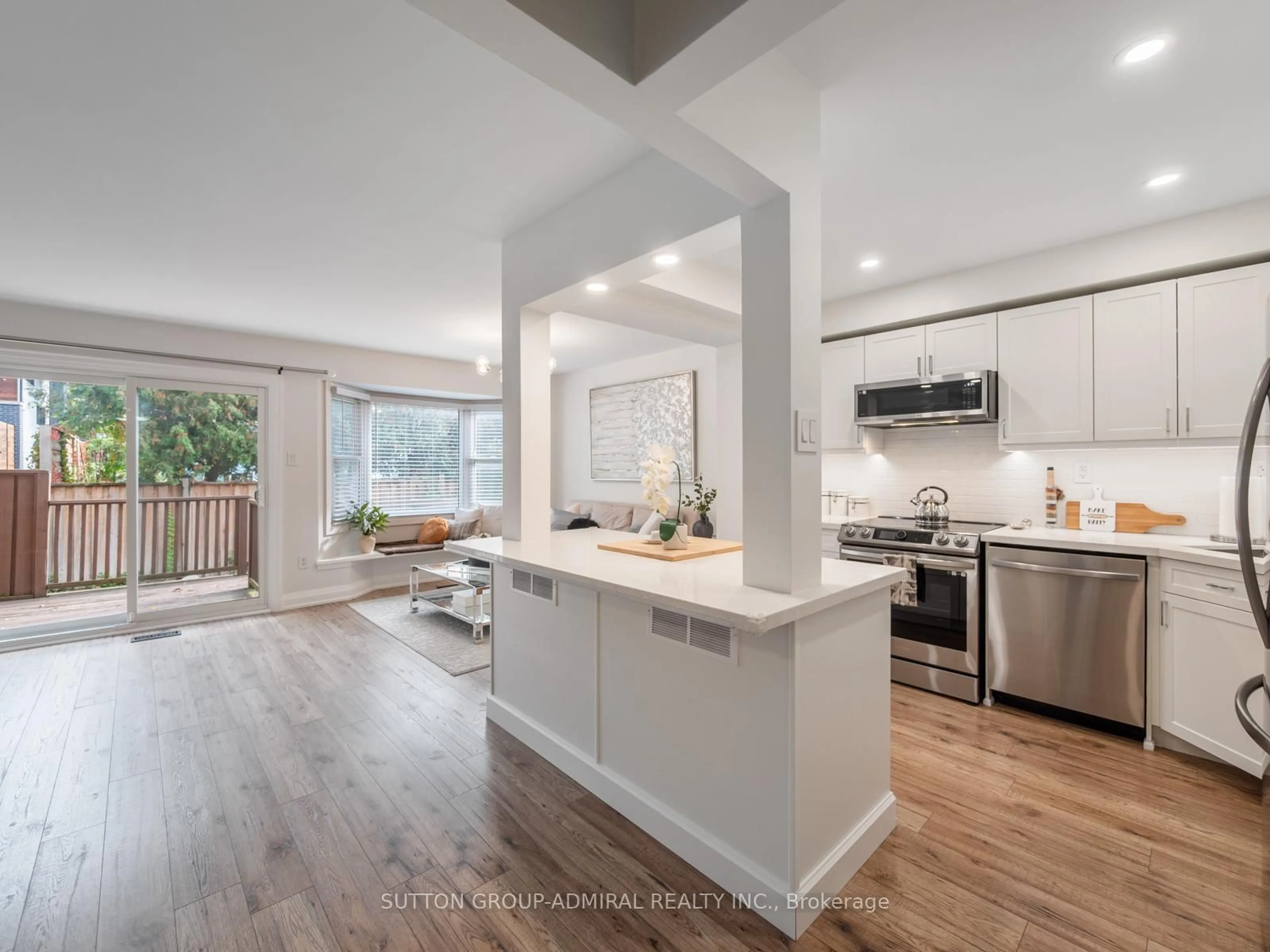 Open concept kitchen, unknown for 385 The East Mall #49, Toronto Ontario M9B 6J4