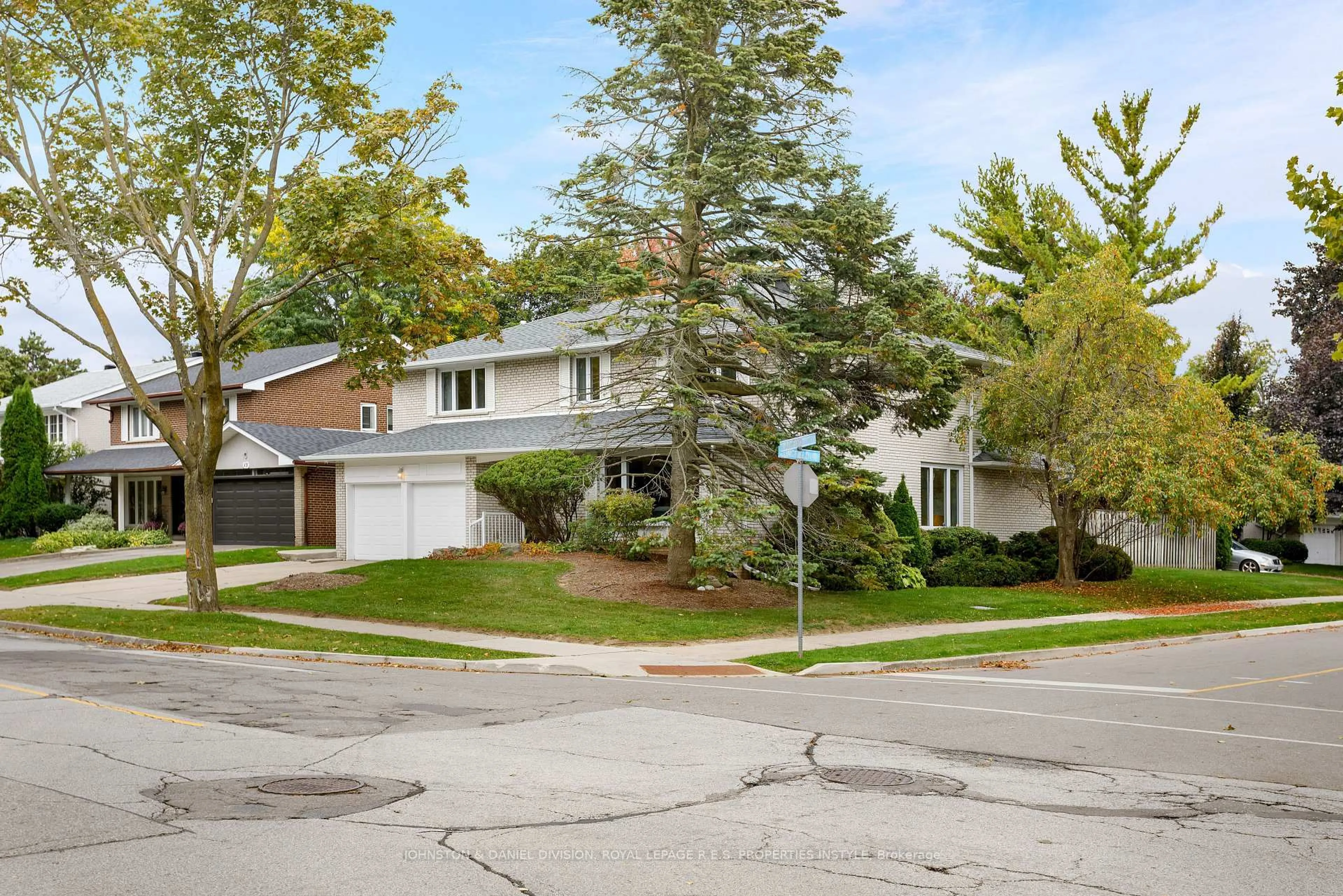 Unknown for 17 Longfield Rd, Toronto Ontario M9B 3E8