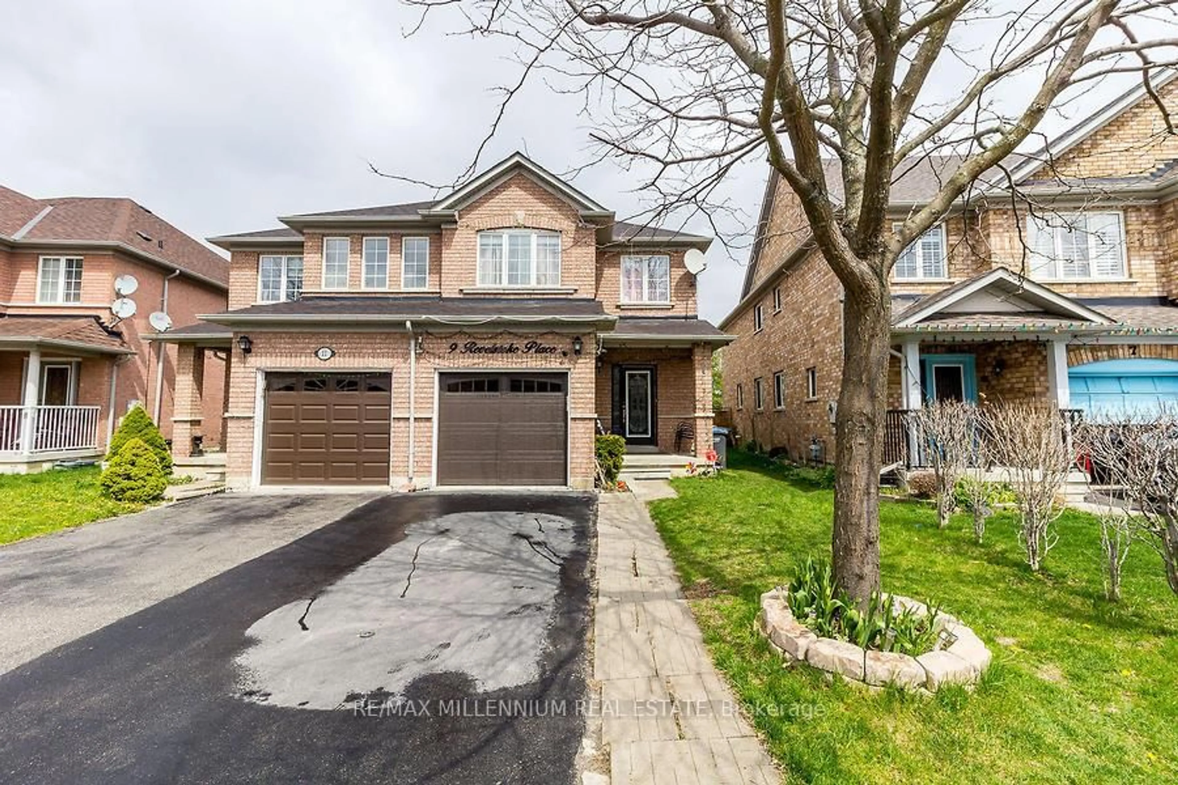 Home with brick exterior material, street for 9 Revelstoke Pl, Brampton Ontario L6R 3G3