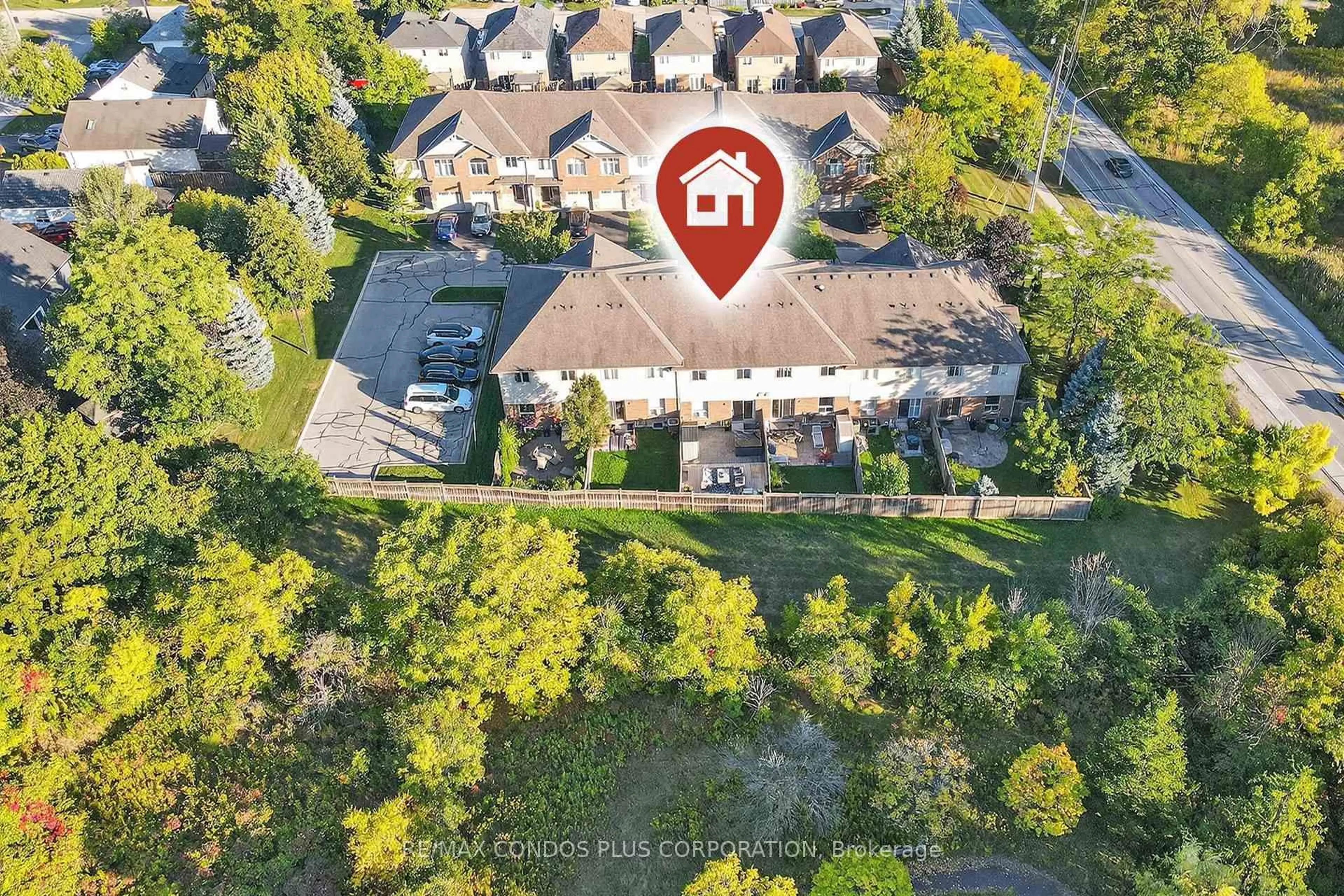 A pic from outside/outdoor area/front of a property/back of a property/a pic from drone, street for 1491 Plains Rd #4, Burlington Ontario L7T 4H1