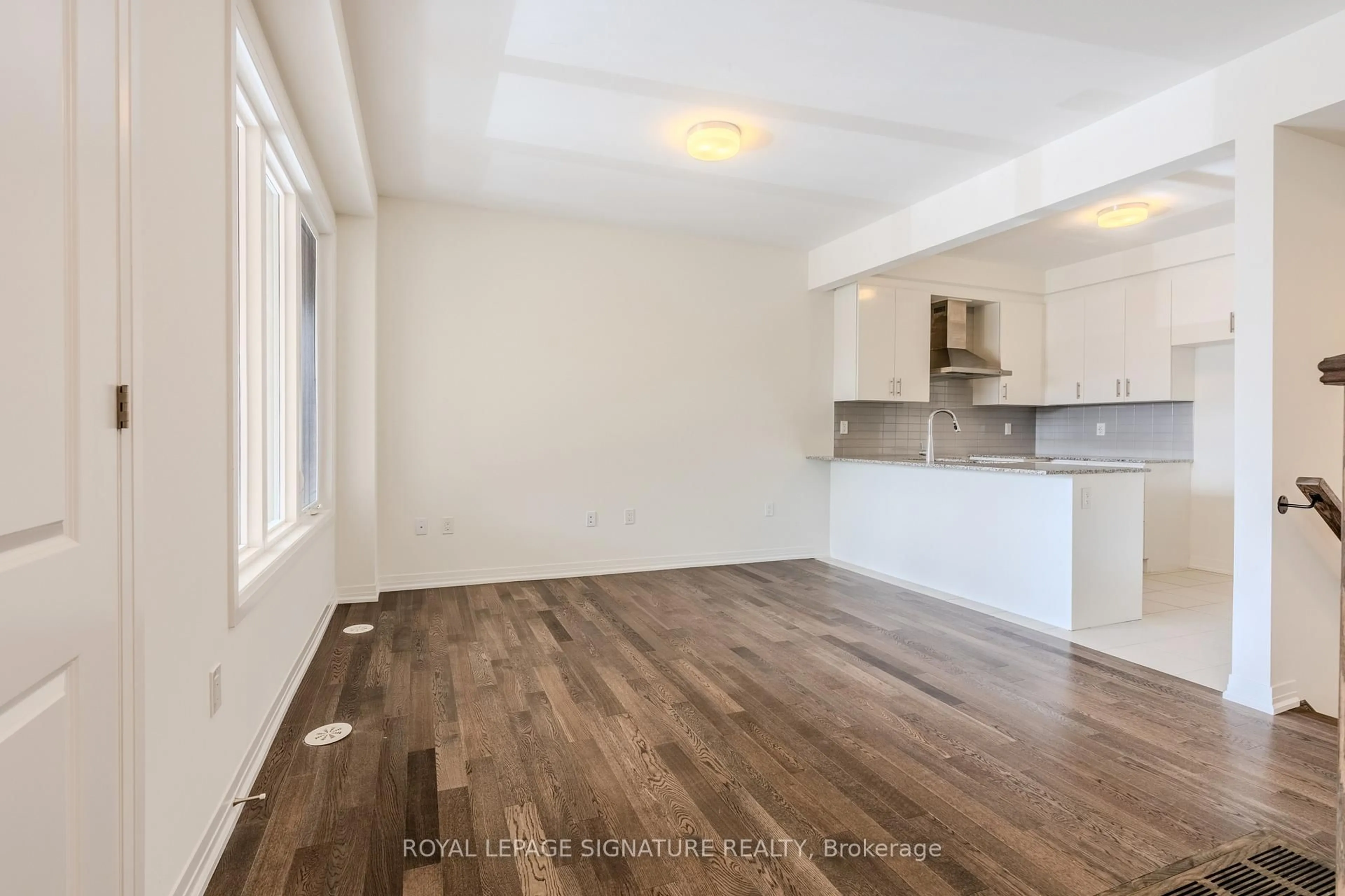 Open concept kitchen, unknown for 10 Timberfall Dr, Brampton Ontario L7A 5L9