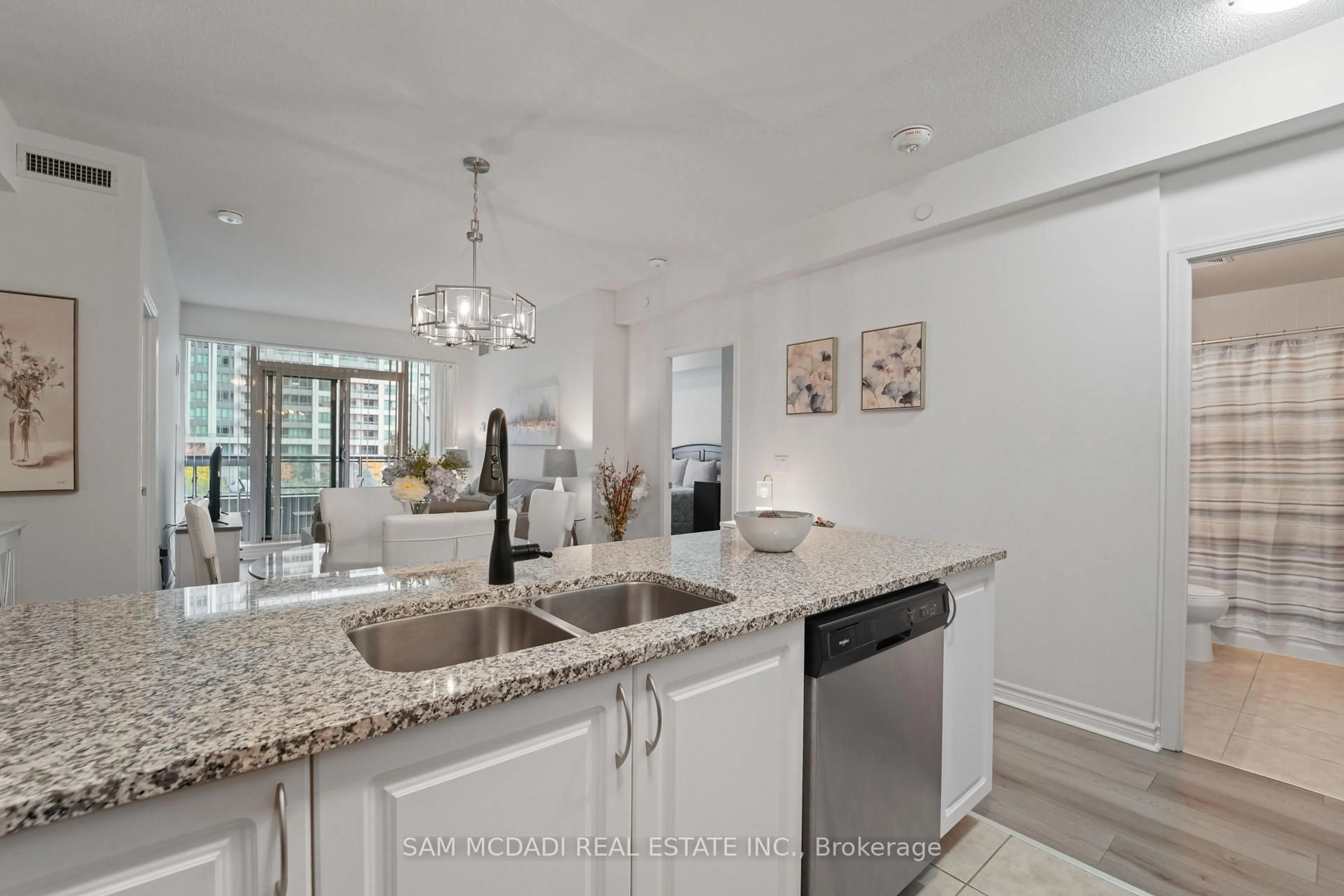 Open concept kitchen, ceramic/tile floor for 349 Rathburn Rd #207, Mississauga Ontario L5B 0G9