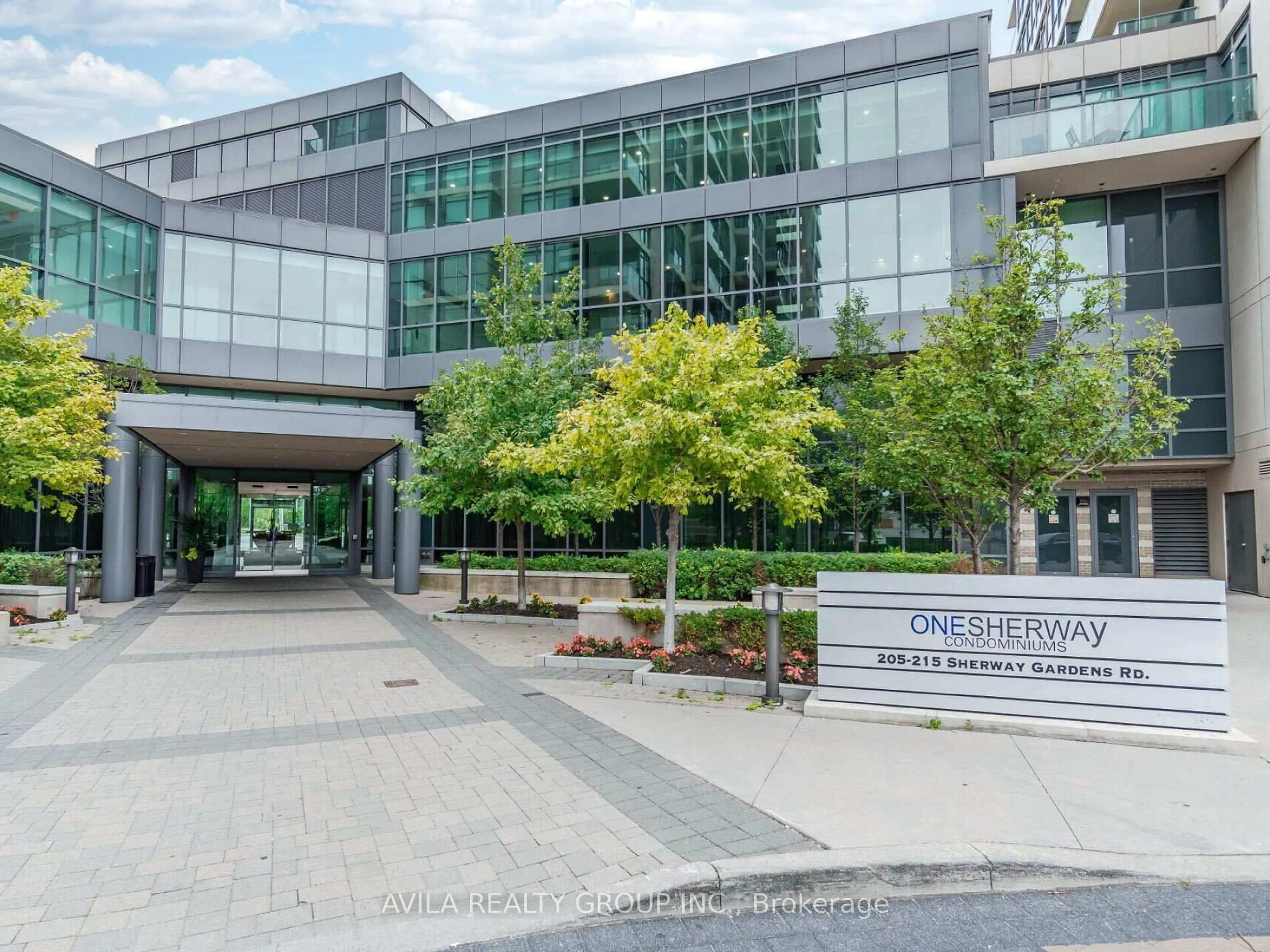 Indoor foyer for 215 Sherway Gardens Rd #1001, Toronto Ontario M9C 0A4
