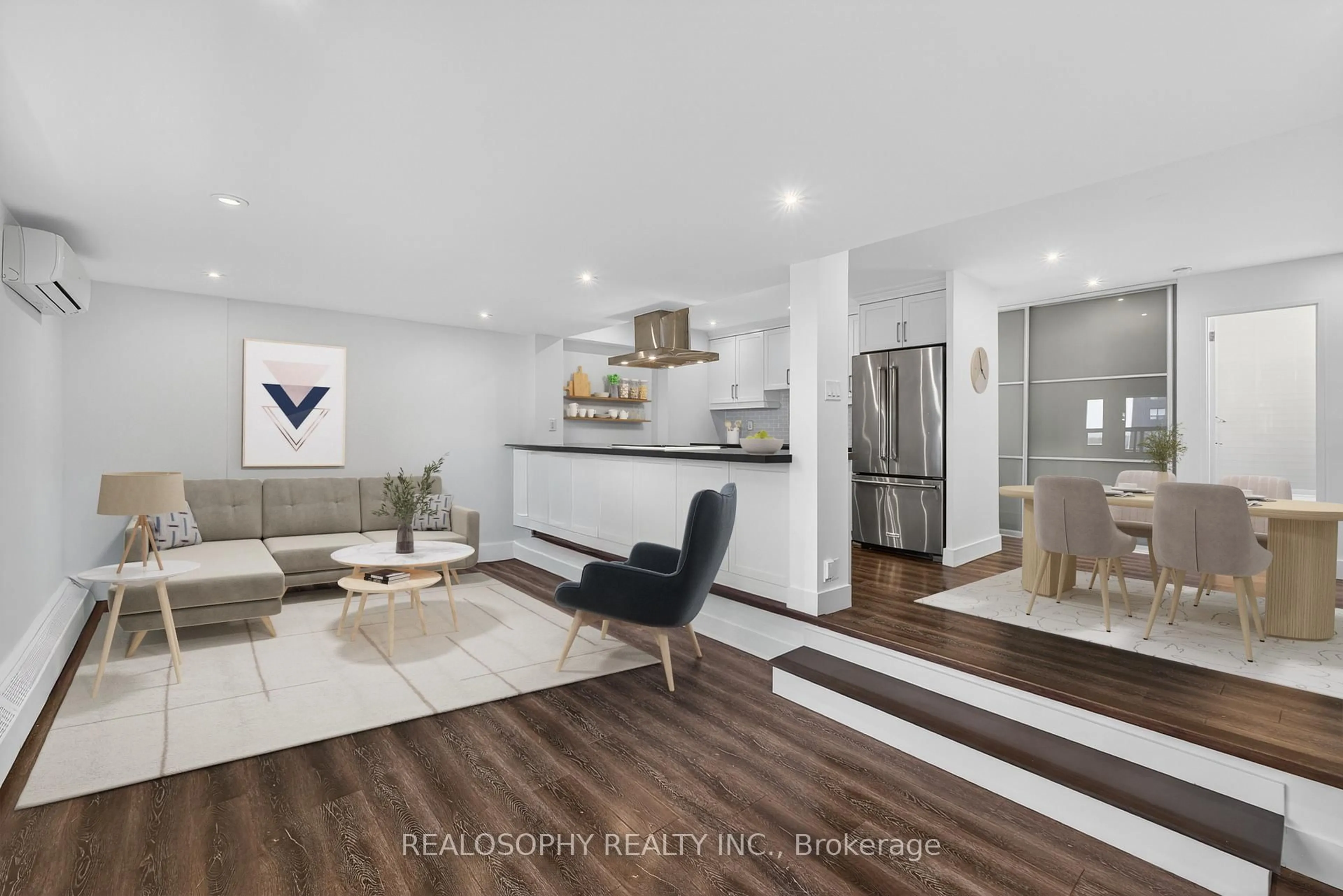 Living room with furniture, unknown for 15 Elizabeth St #905, Mississauga Ontario L5G 2Z3