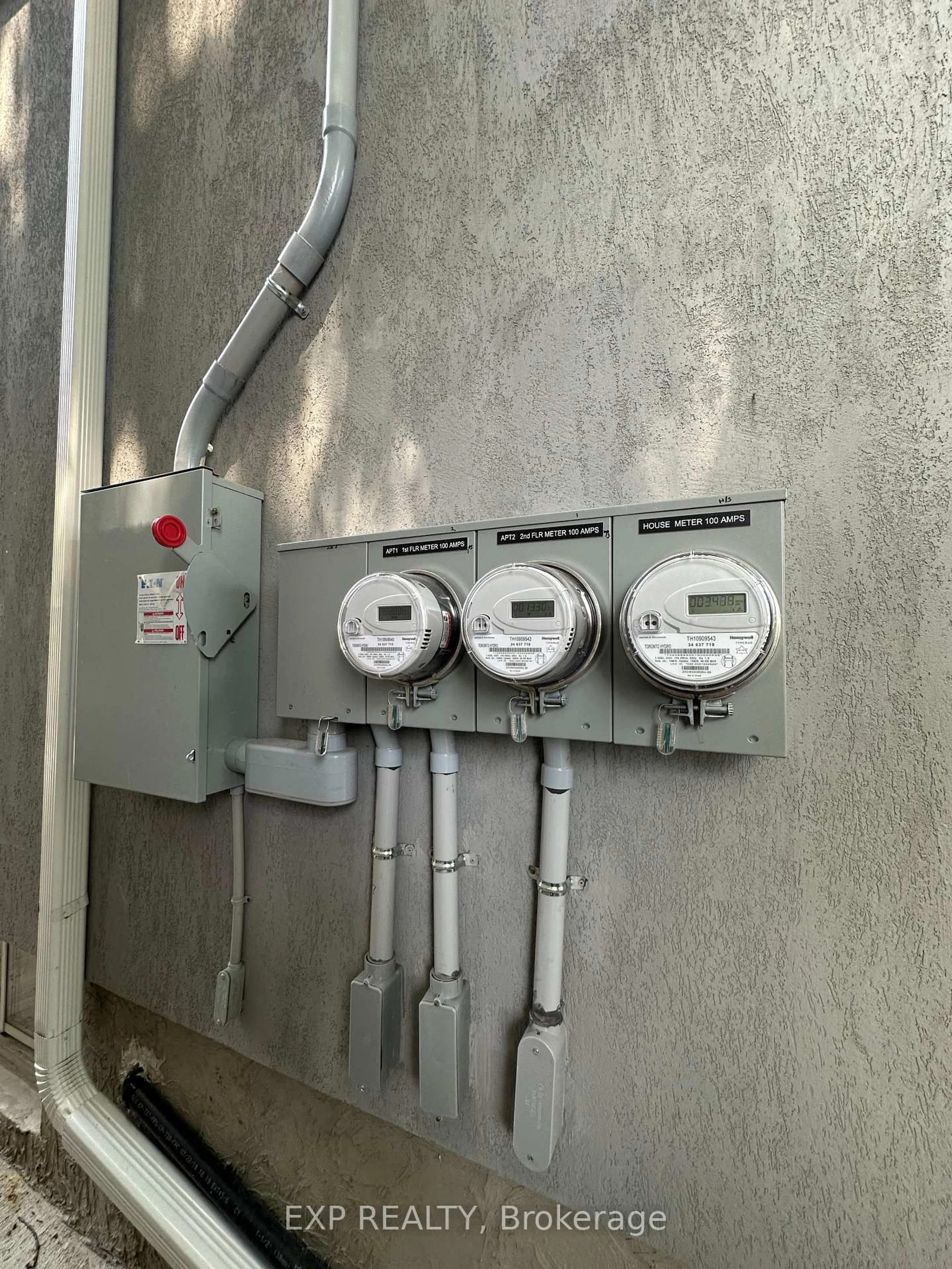 A pic of a room for 6 Lapp St, Toronto Ontario M6N 3W6