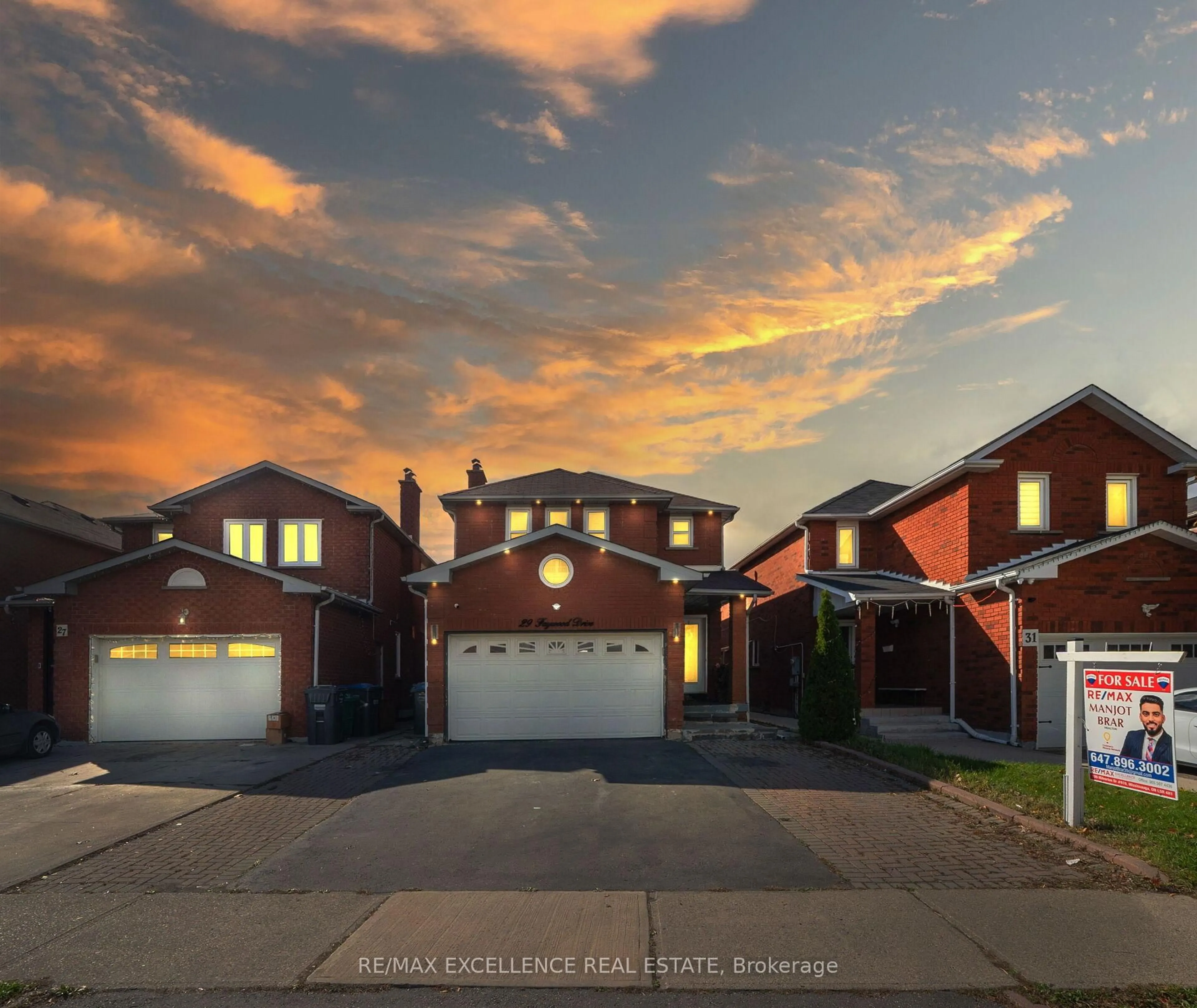 Home with brick exterior material, street for 29 Faywood Dr, Brampton Ontario L6Y 4K3