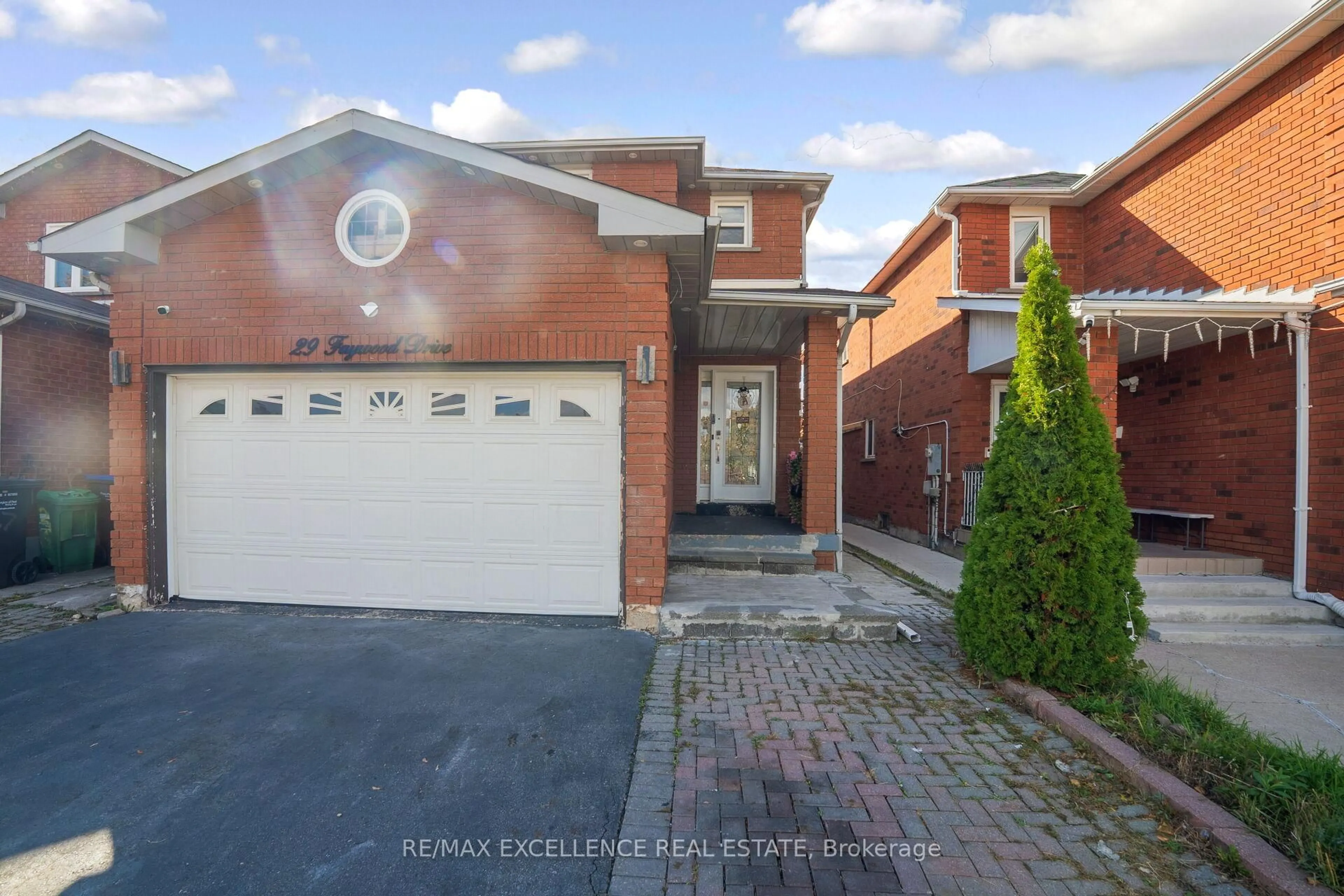 Home with brick exterior material, street for 29 Faywood Dr, Brampton Ontario L6Y 4K3