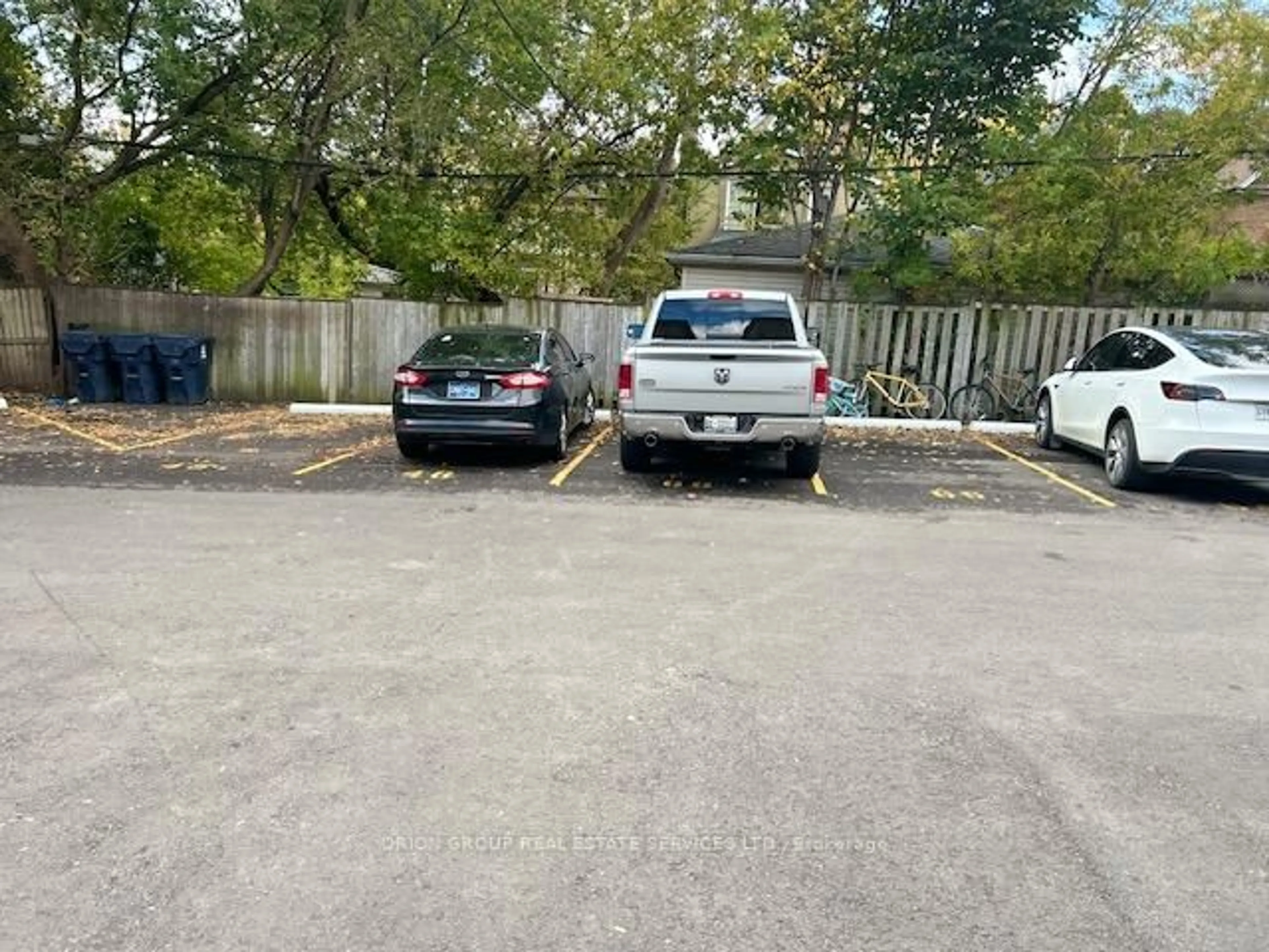 Parking for 44 Albert Ave, Toronto Ontario M8V 2L7