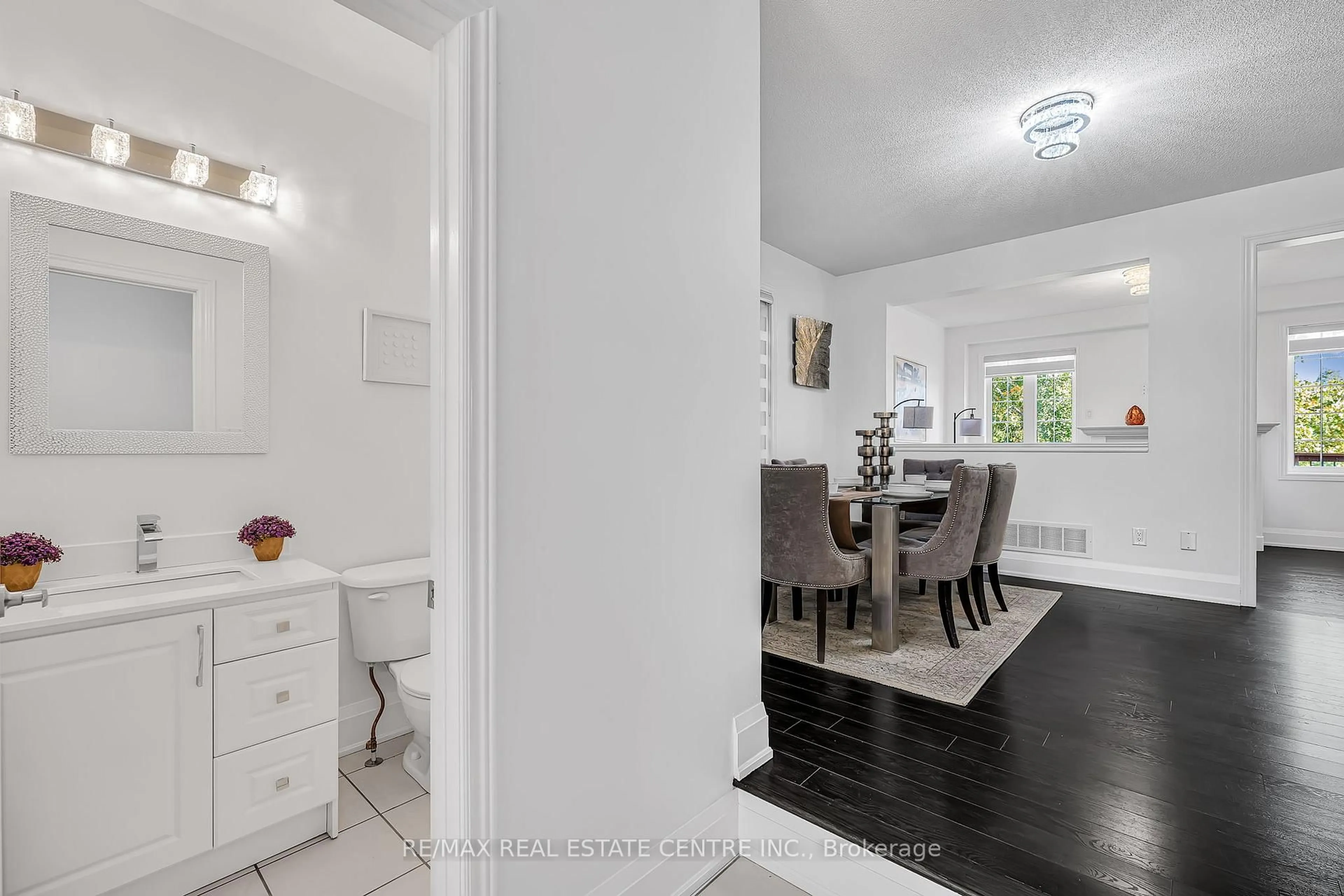 Unknown for 425 Bussel Cres, Milton Ontario L9T 0W7