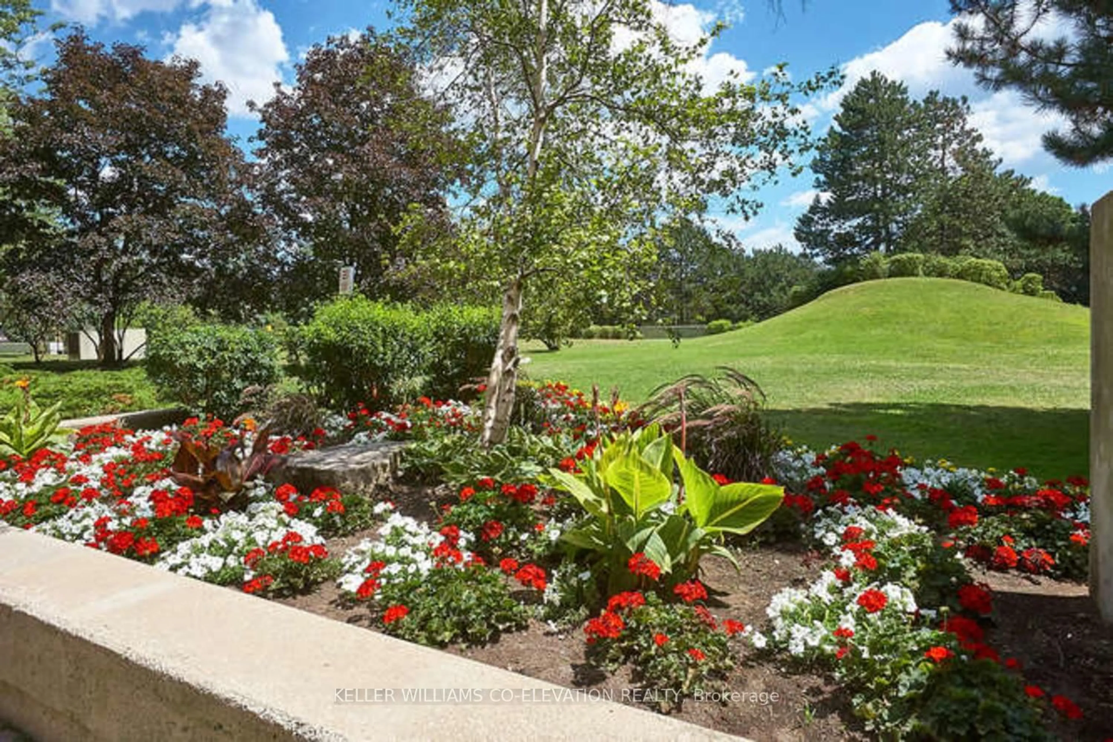 Patio, water/lake/river/ocean view for 260 Scarlett Rd #1306, Toronto Ontario M6N 4X6