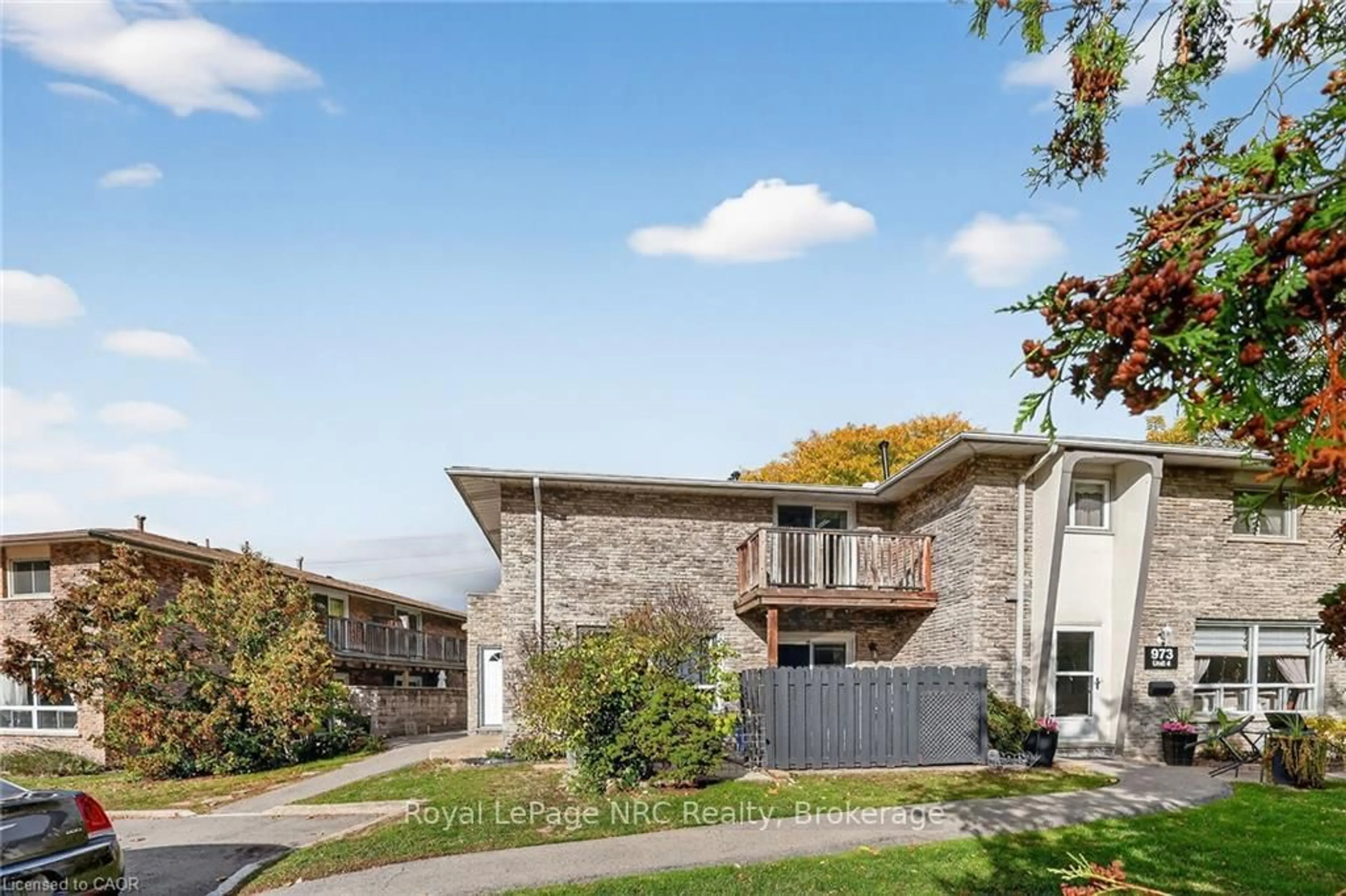 Home with brick exterior material, street for 973 Francis Rd #1, Burlington Ontario L7T 3Z1