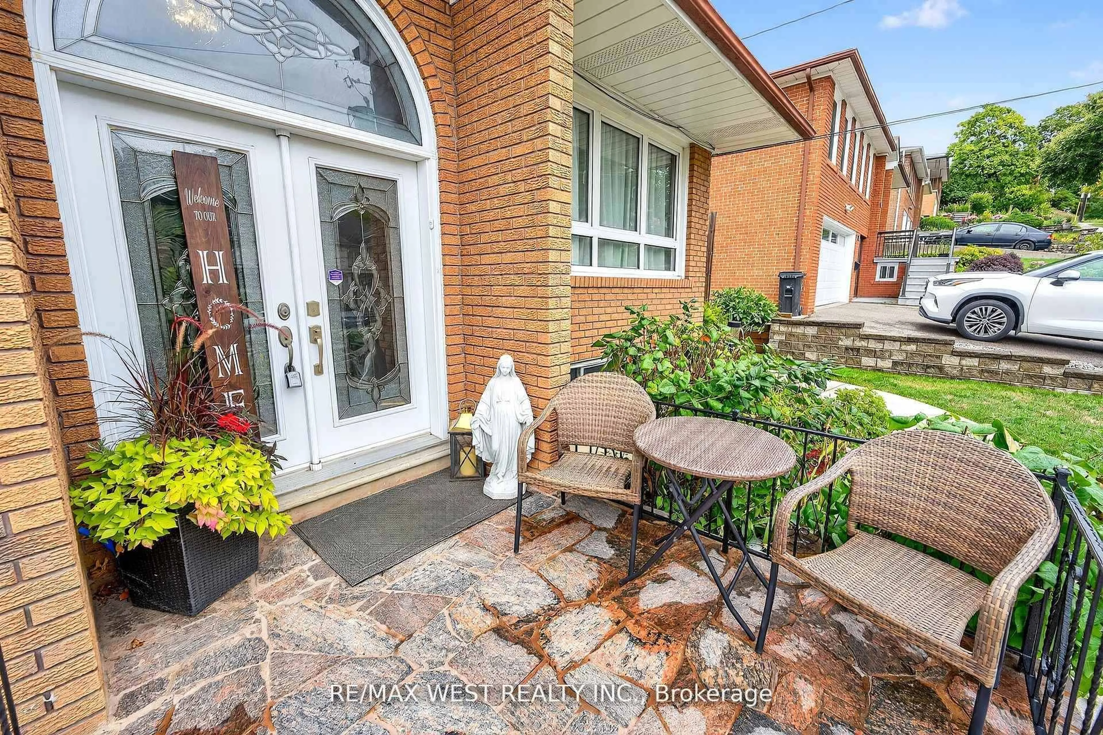 Patio, street for 54 Barker Ave, Toronto Ontario M9V 4A1