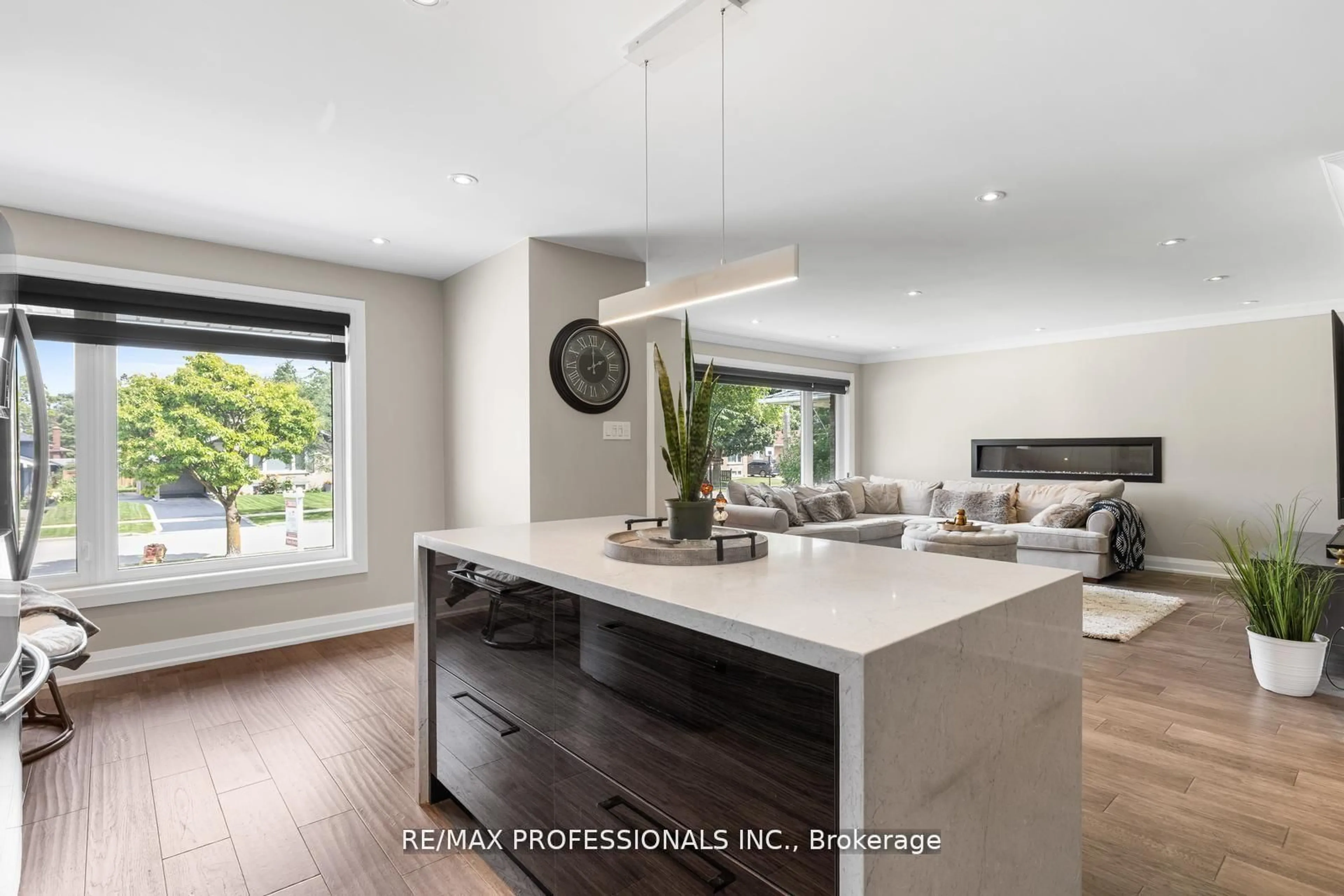 Open concept kitchen, unknown for 20 Bradbury Cres, Toronto Ontario M9C 4B2