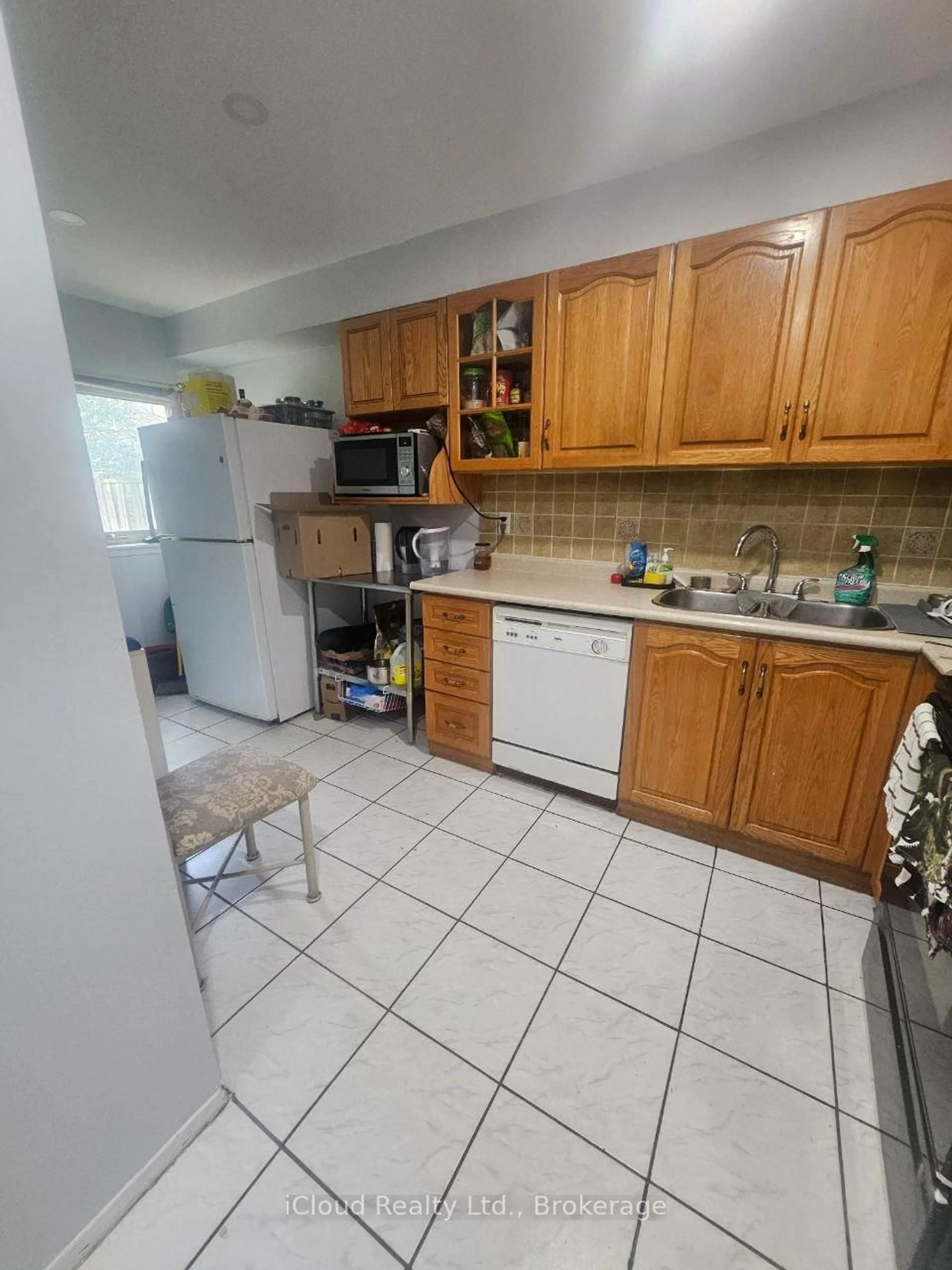 Standard kitchen, unknown for 6448 Finch Ave #182, Toronto Ontario M9V 1T4