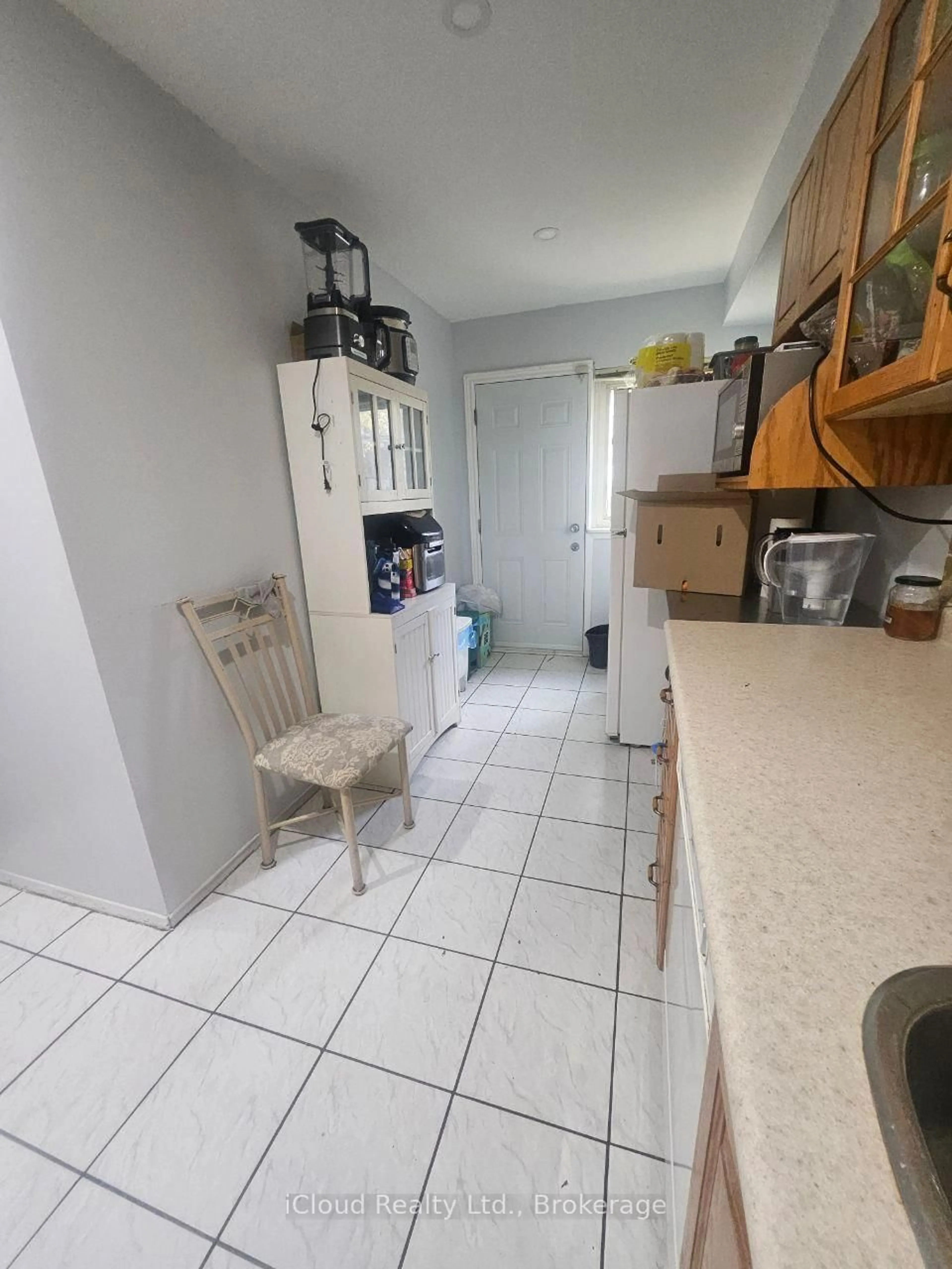A pic of a room for 6448 Finch Ave #182, Toronto Ontario M9V 1T4