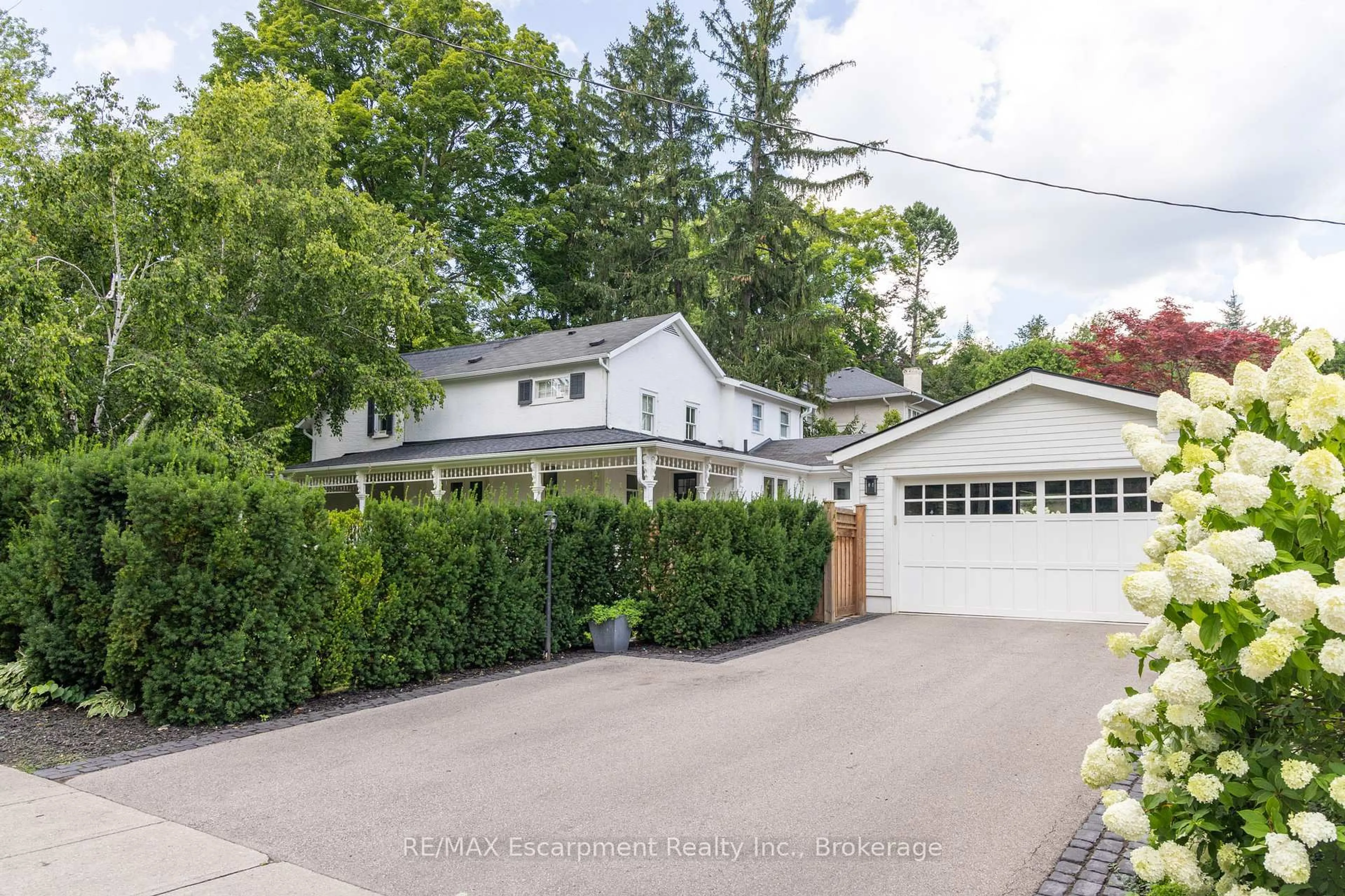 Unknown for 212 King St, Oakville Ontario L6J 1B5