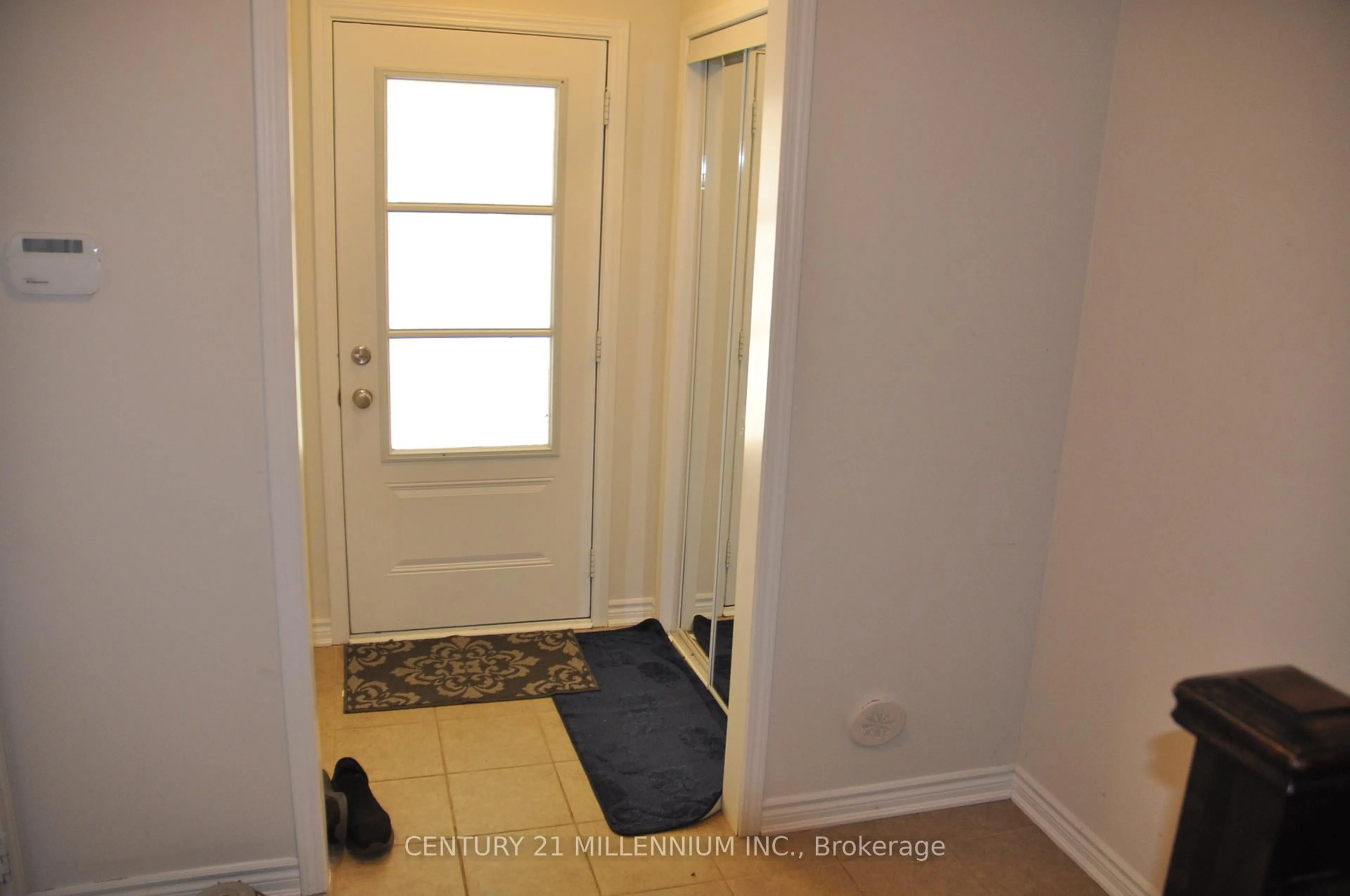 Indoor entryway for 84 Baycliffe Cres #26, Brampton Ontario L7A 3Y9
