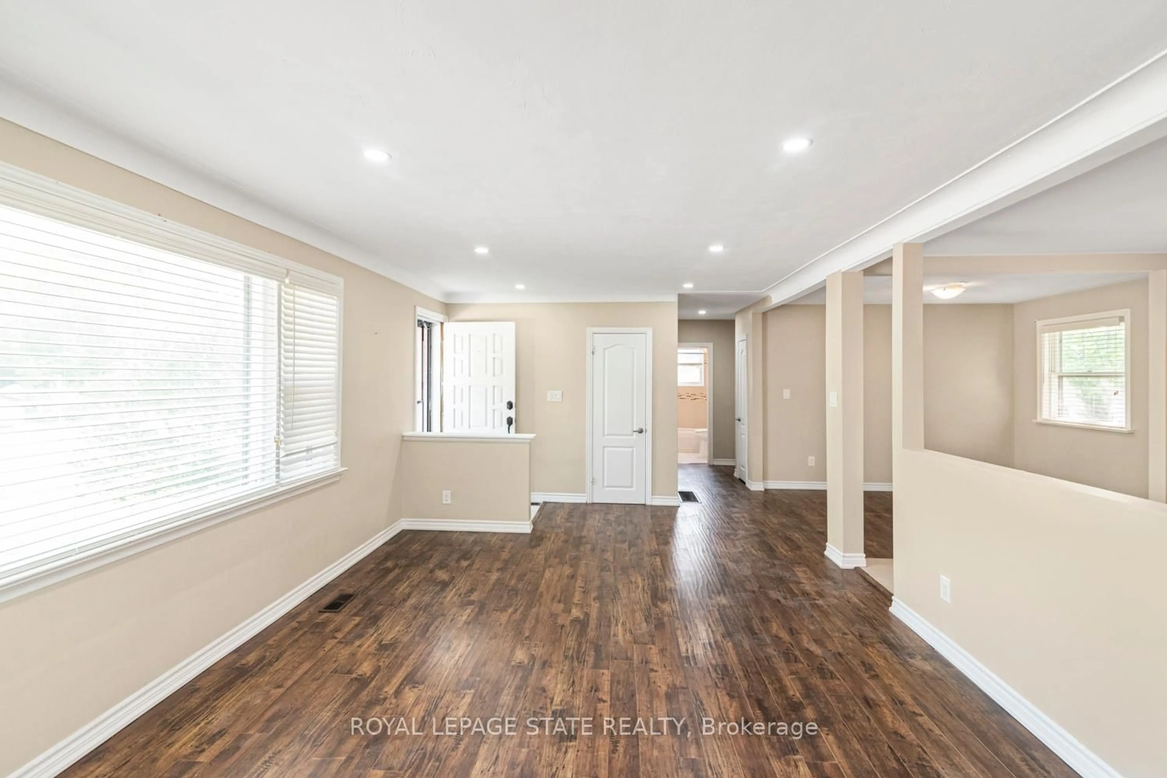 Unknown for 2278 Mount Forest Dr, Burlington Ontario L7P 1J2