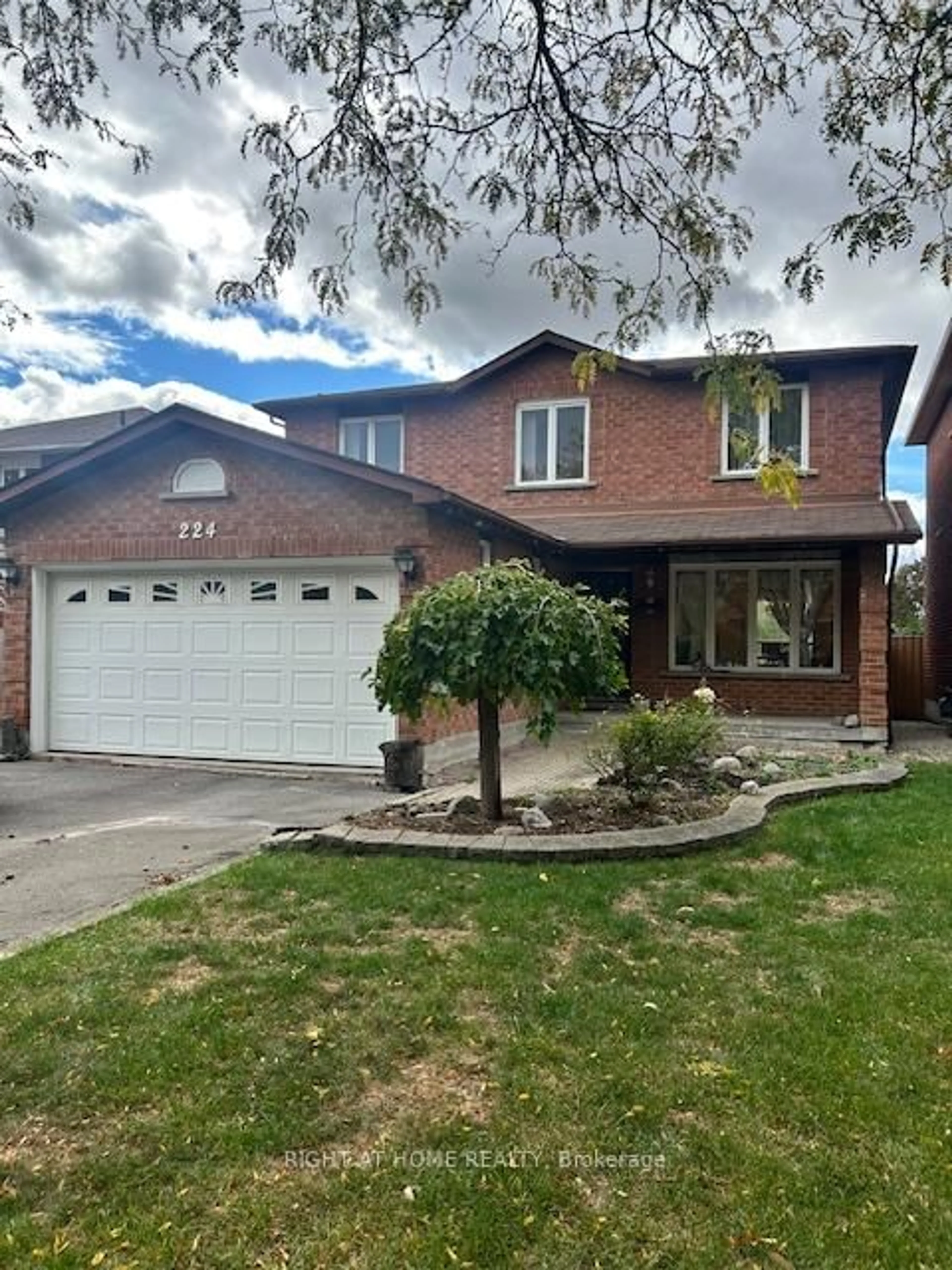 Home with brick exterior material, street for 224 Macedonia Cres, Mississauga Ontario L5B 3R8
