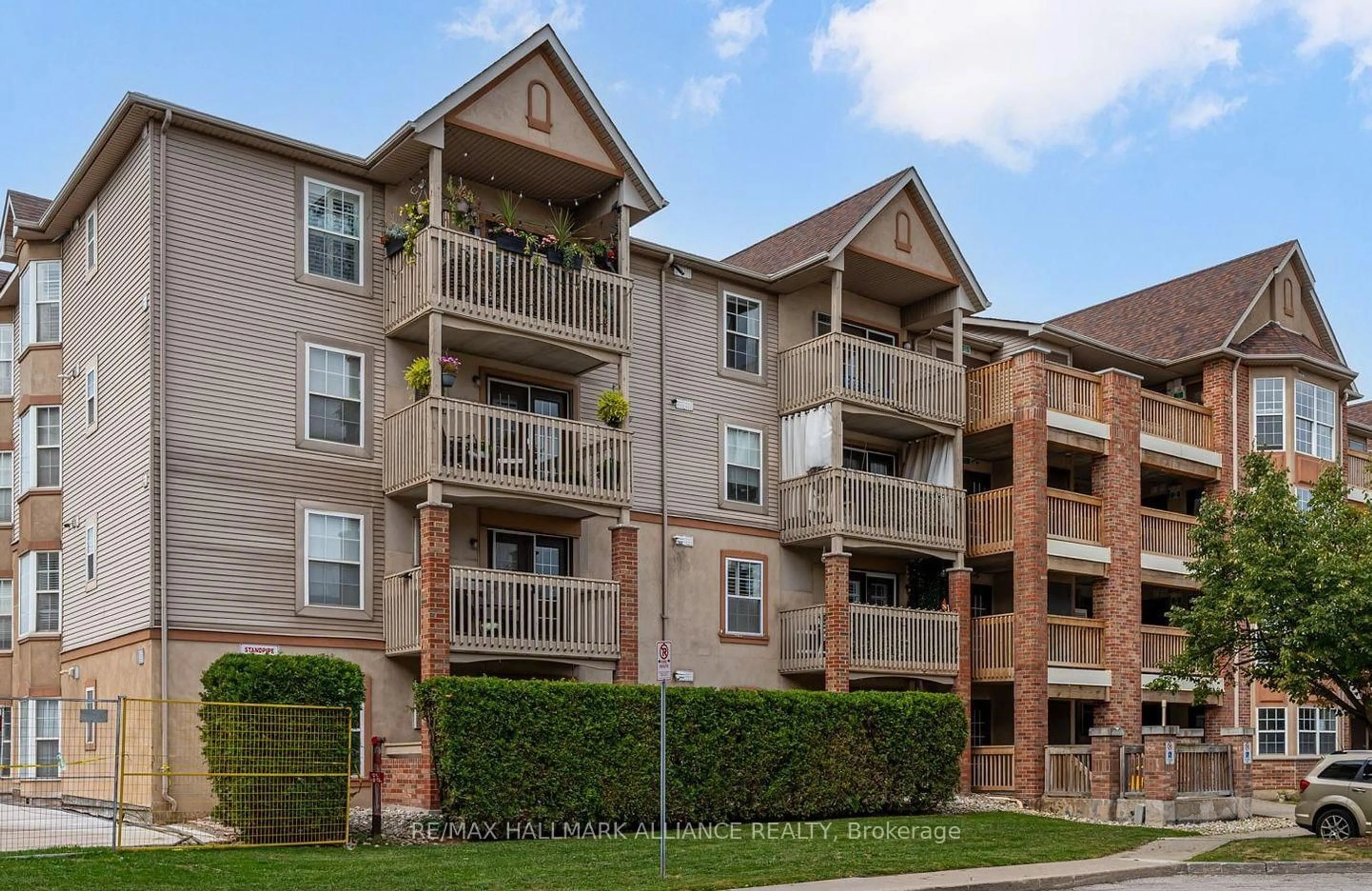 Unknown for 4003 Kilmer Dr #312, Burlington Ontario L7M 4M1