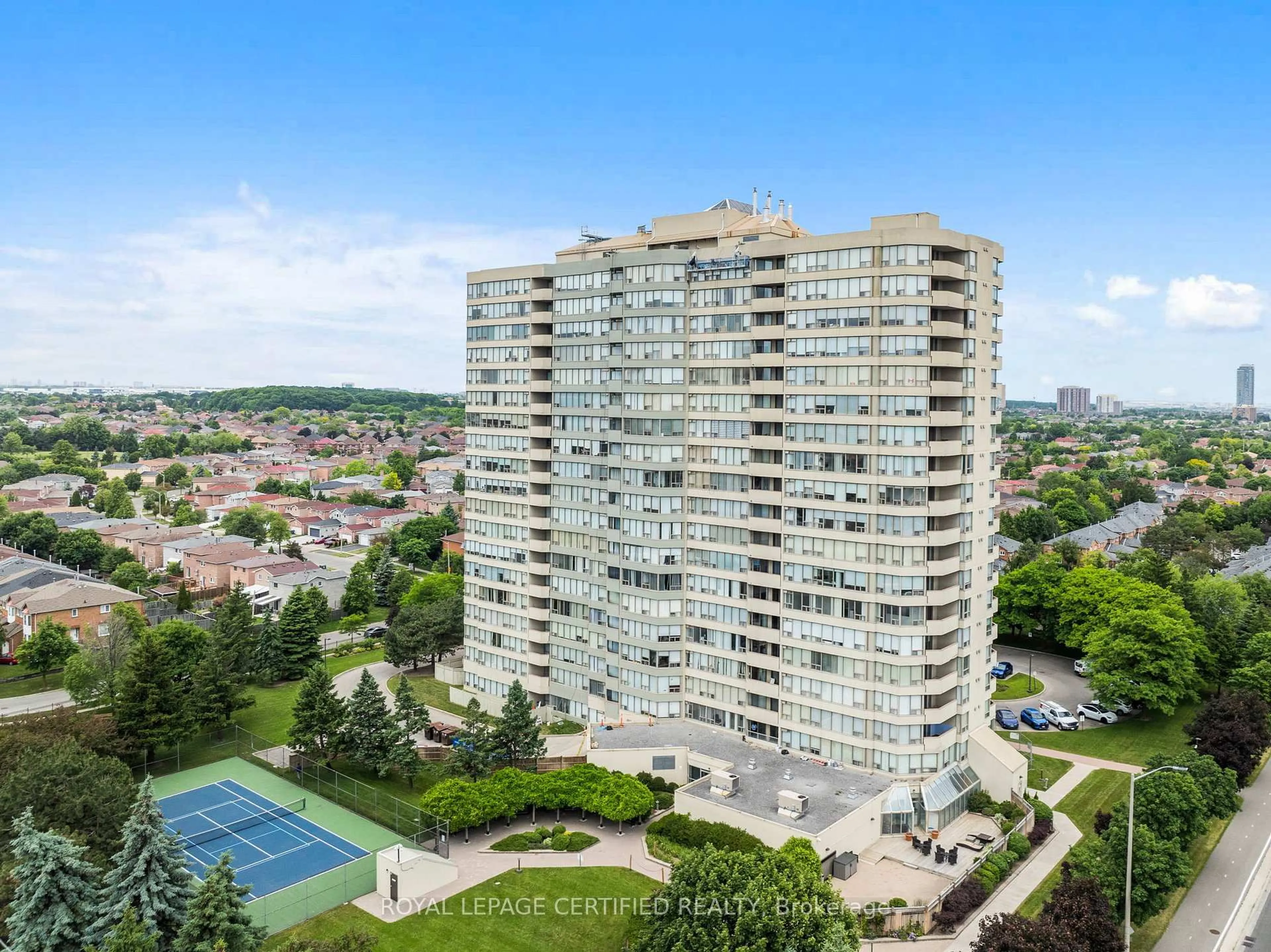 A pic from outside/outdoor area/front of a property/back of a property/a pic from drone, city buildings view from balcony for 700 Constellation Dr #210, Mississauga Ontario L5R 3G8