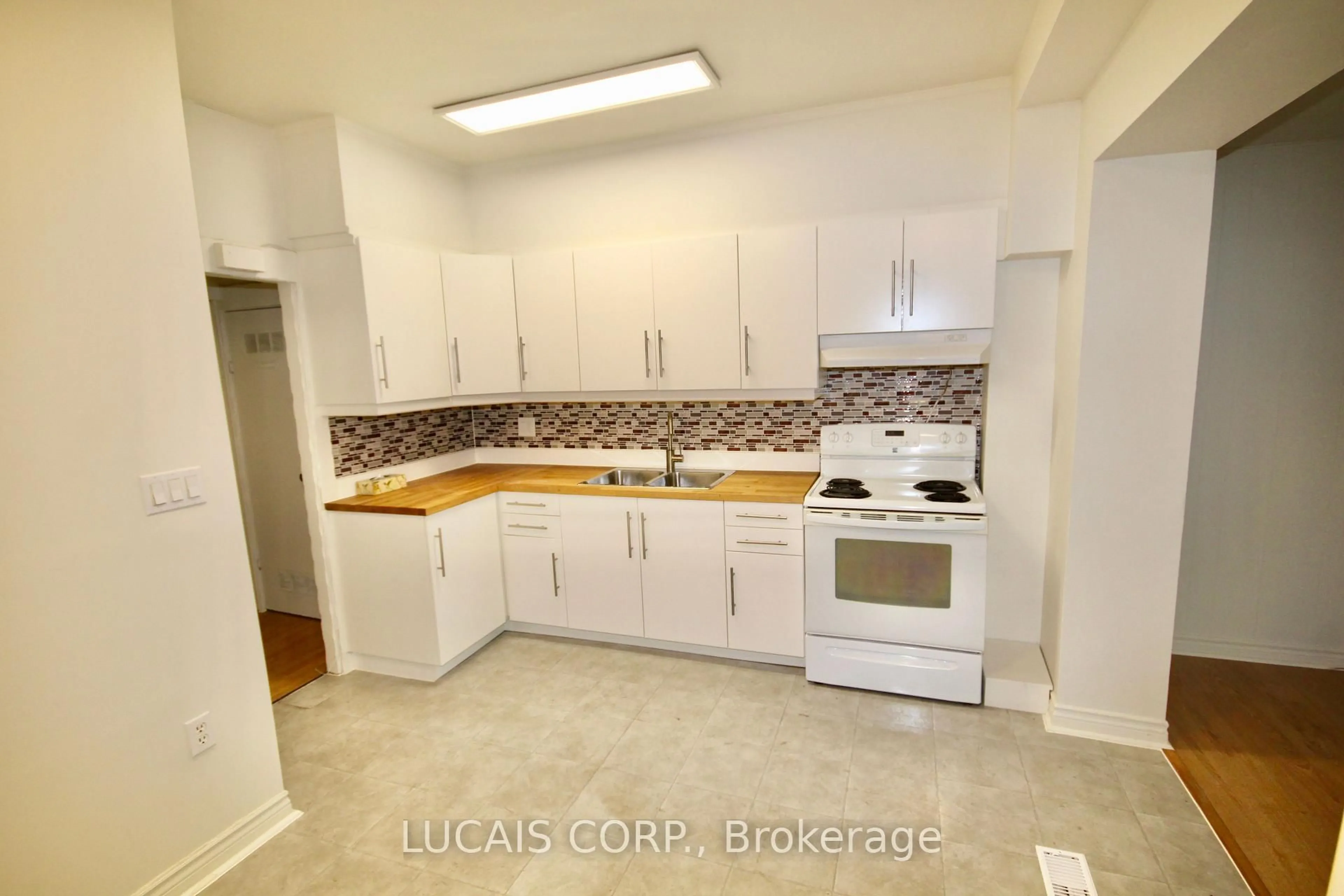 Standard kitchen, unknown for 193 Lansdowne Ave, Toronto Ontario M6K 2W1