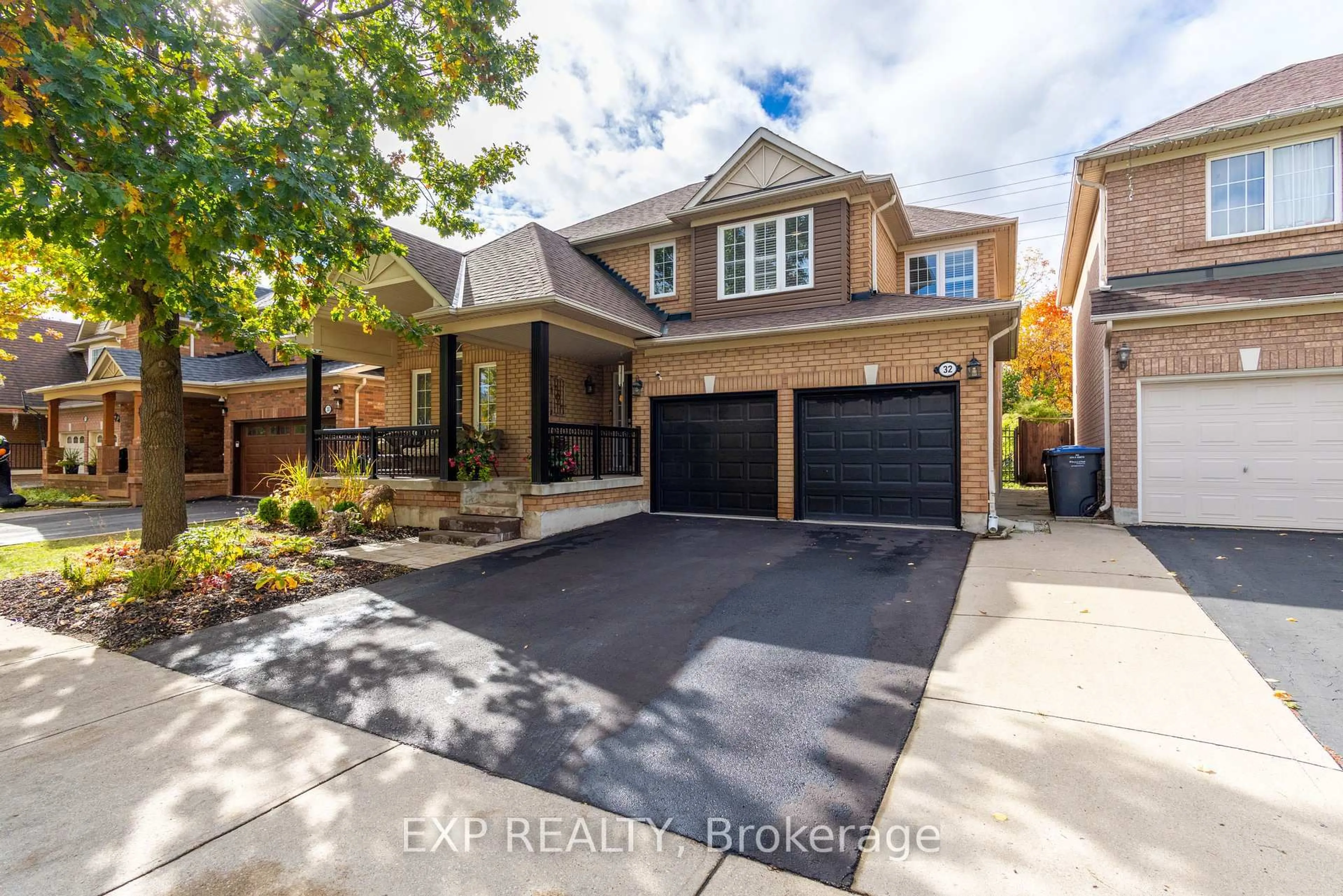 Home with brick exterior material, street for 32 Fireside Dr, Brampton Ontario L7A 1P2