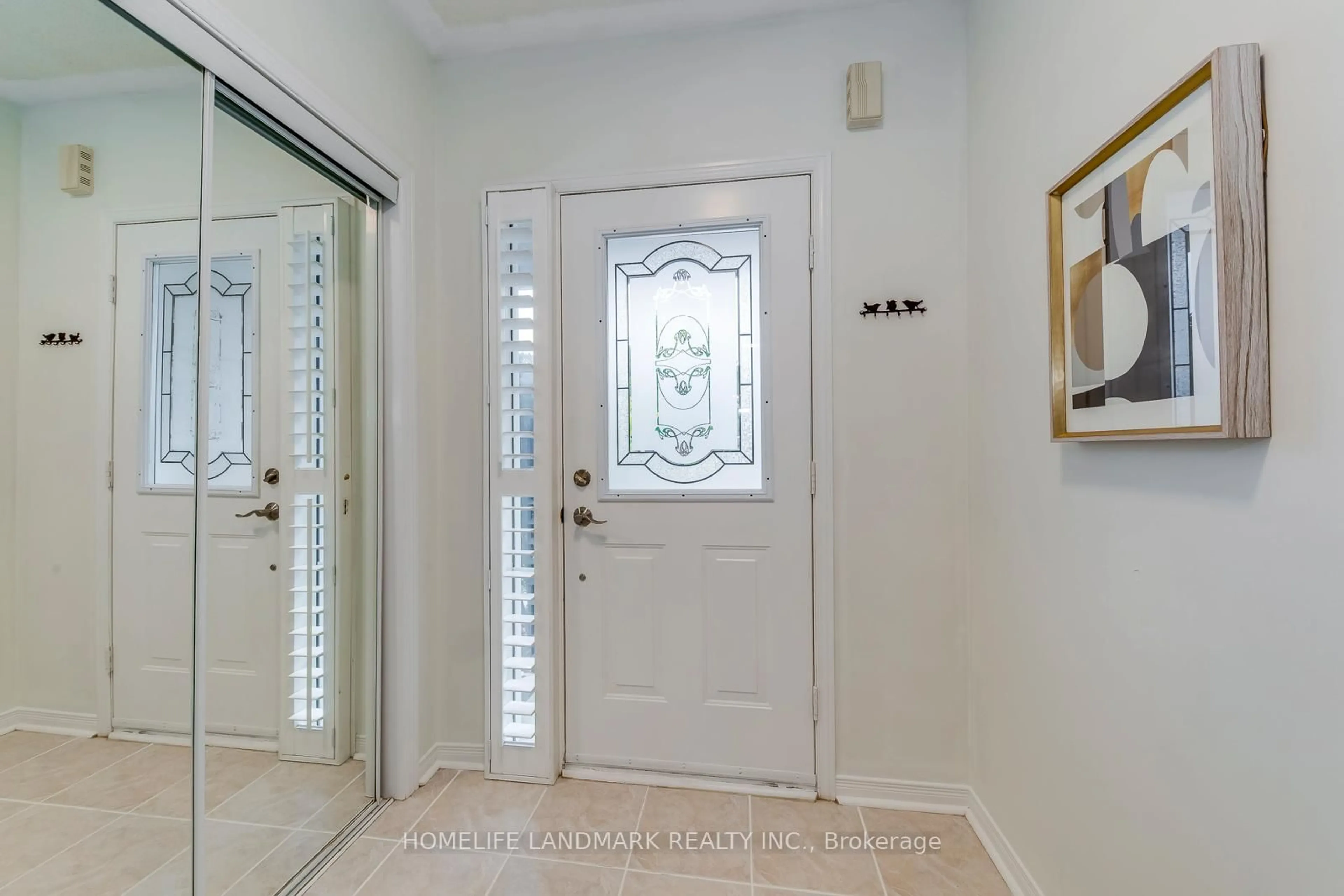 Indoor entryway for 2276 Grouse Lane, Oakville Ontario L6M 4A8