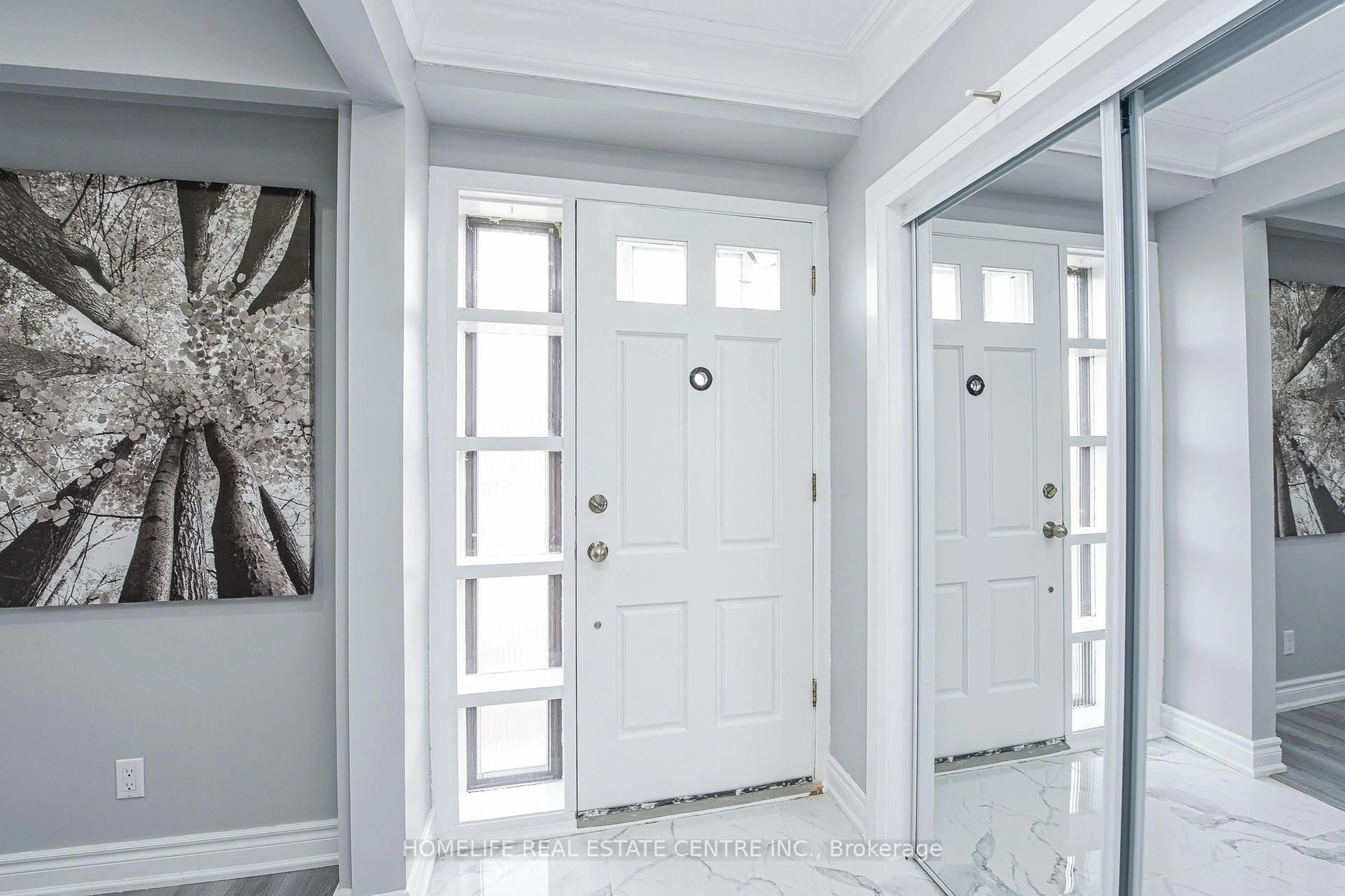 Indoor entryway for 58 Wilton Dr, Brampton Ontario L6W 3A1