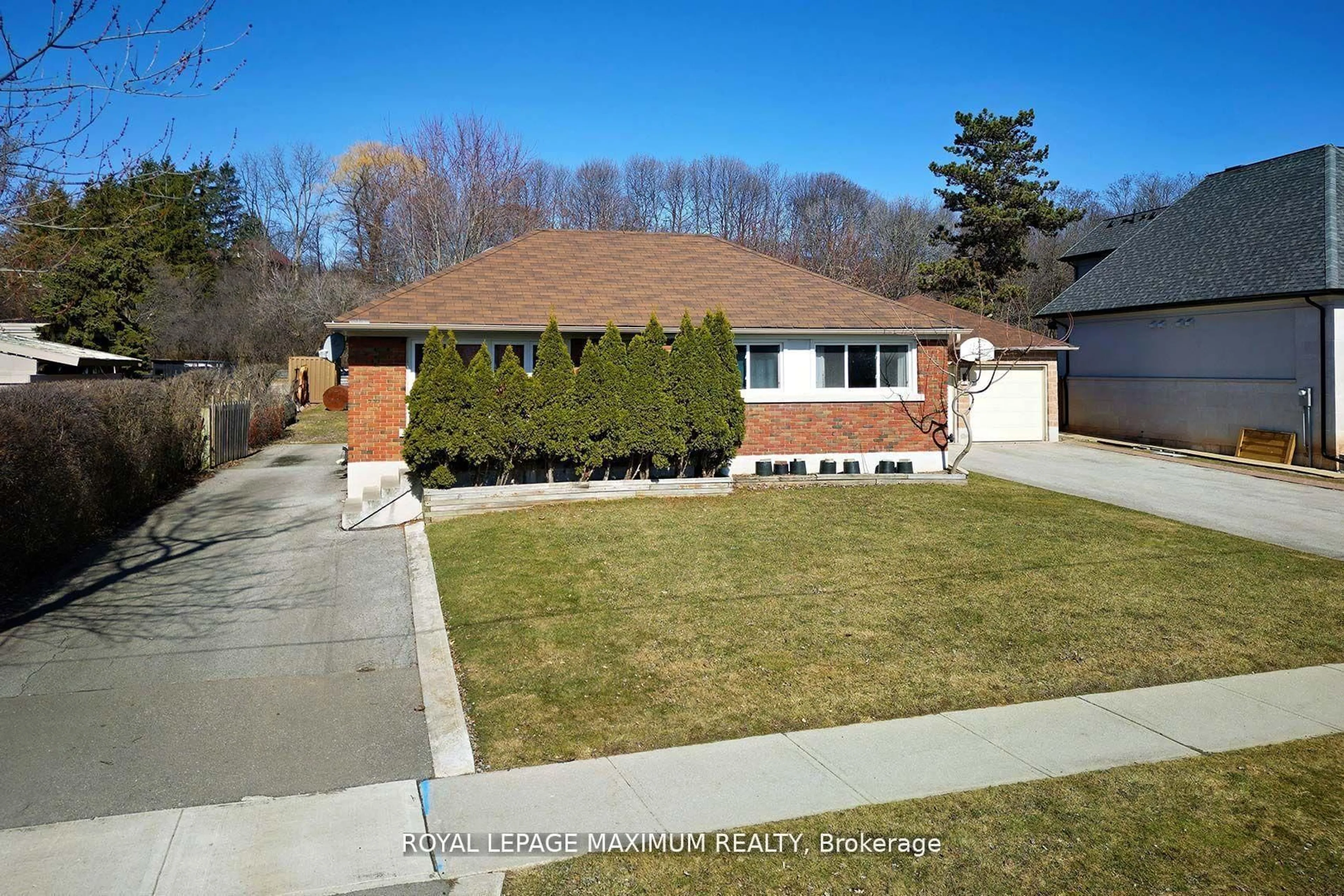 Unknown for 149 Leighland Ave, Oakville Ontario L6H 1B3