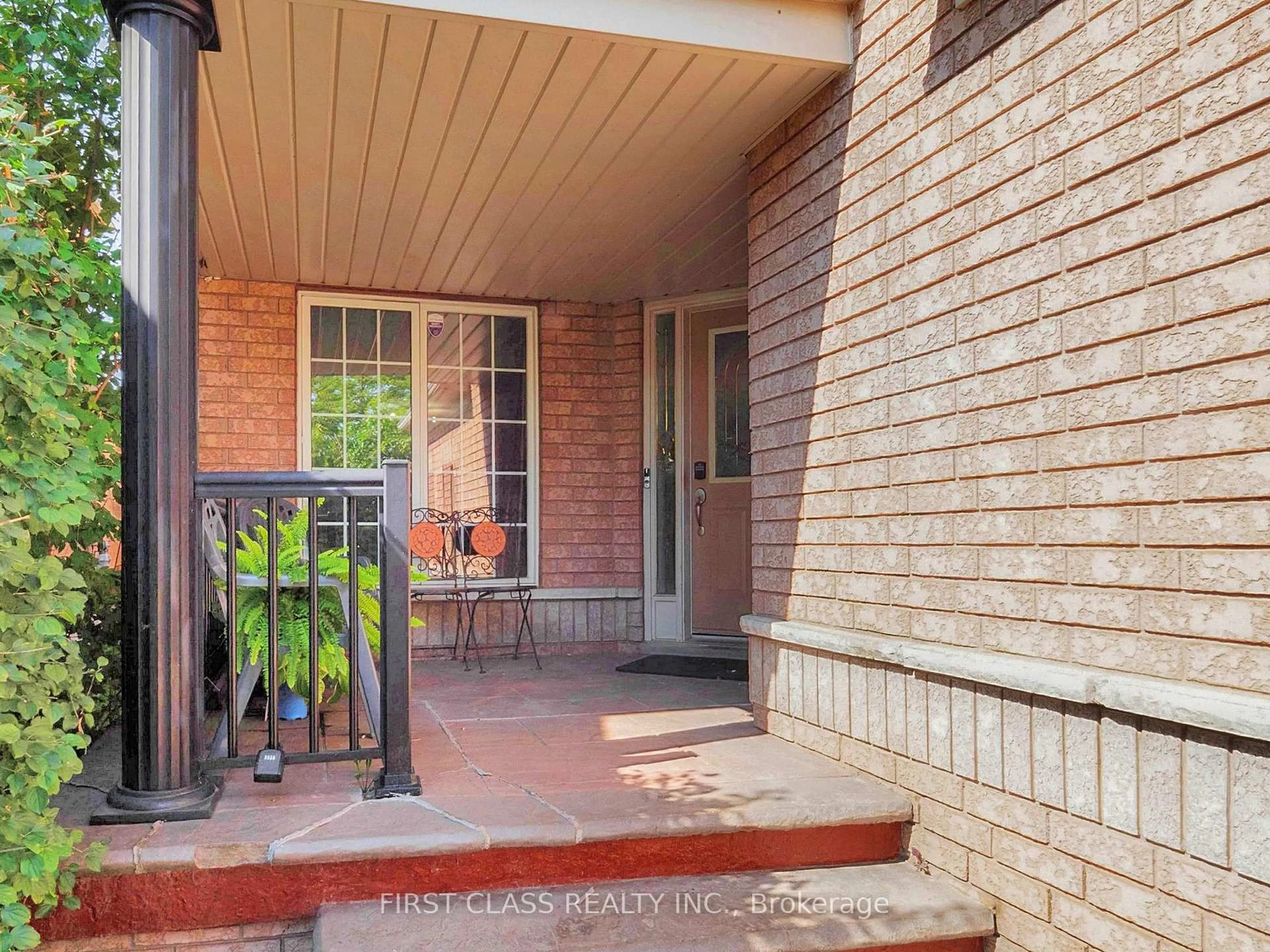 Home with brick exterior material, street for 73 Porchlight Rd, Brampton Ontario L6X 4S1