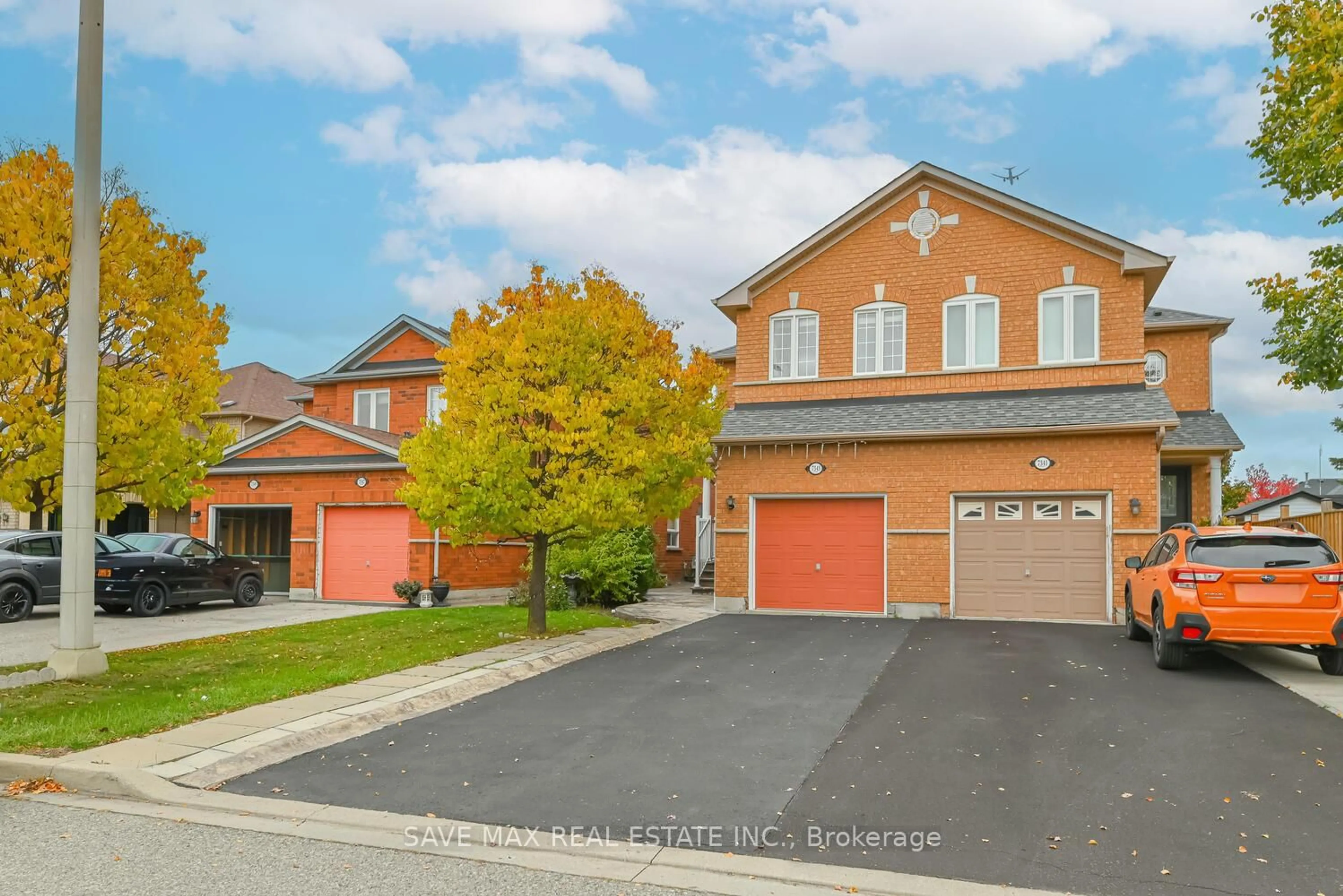 Home with brick exterior material, street for 7343 Jaysnest Rd, Mississauga Ontario L5N 8J1