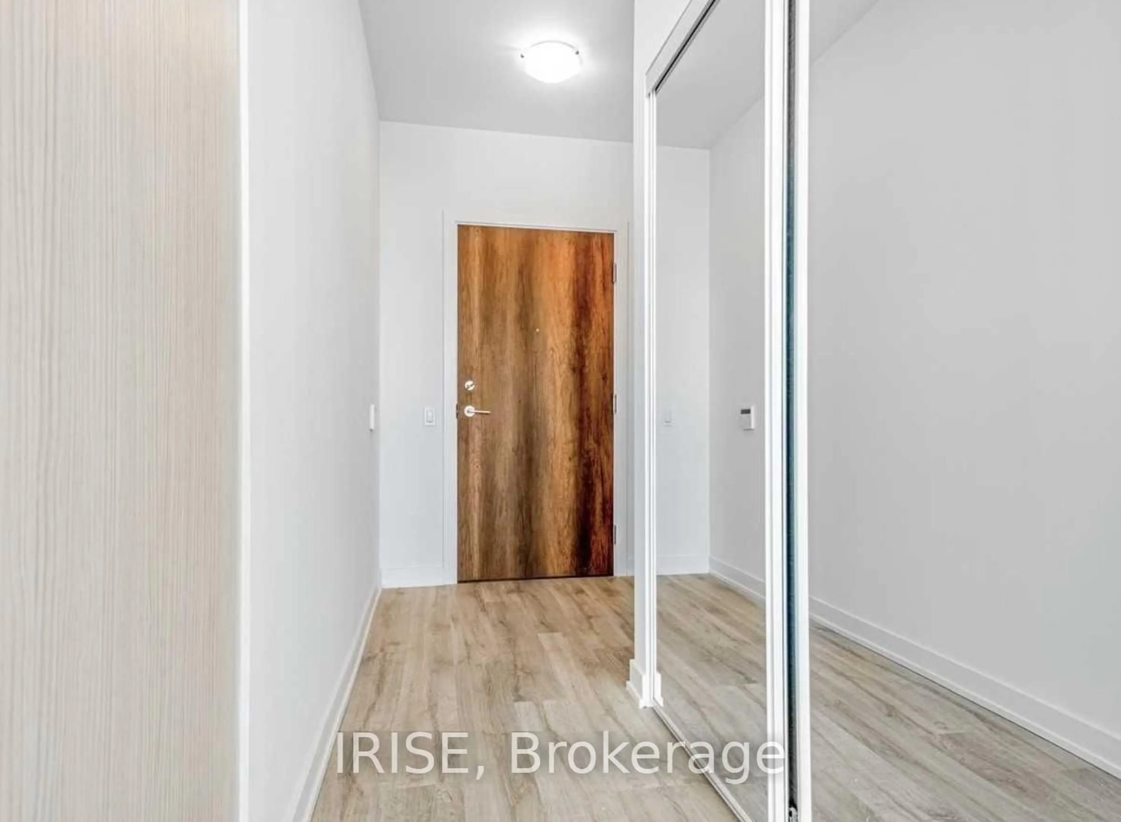 Unknown for 251 Manitoba St #624, Toronto Ontario M8Y 4G9