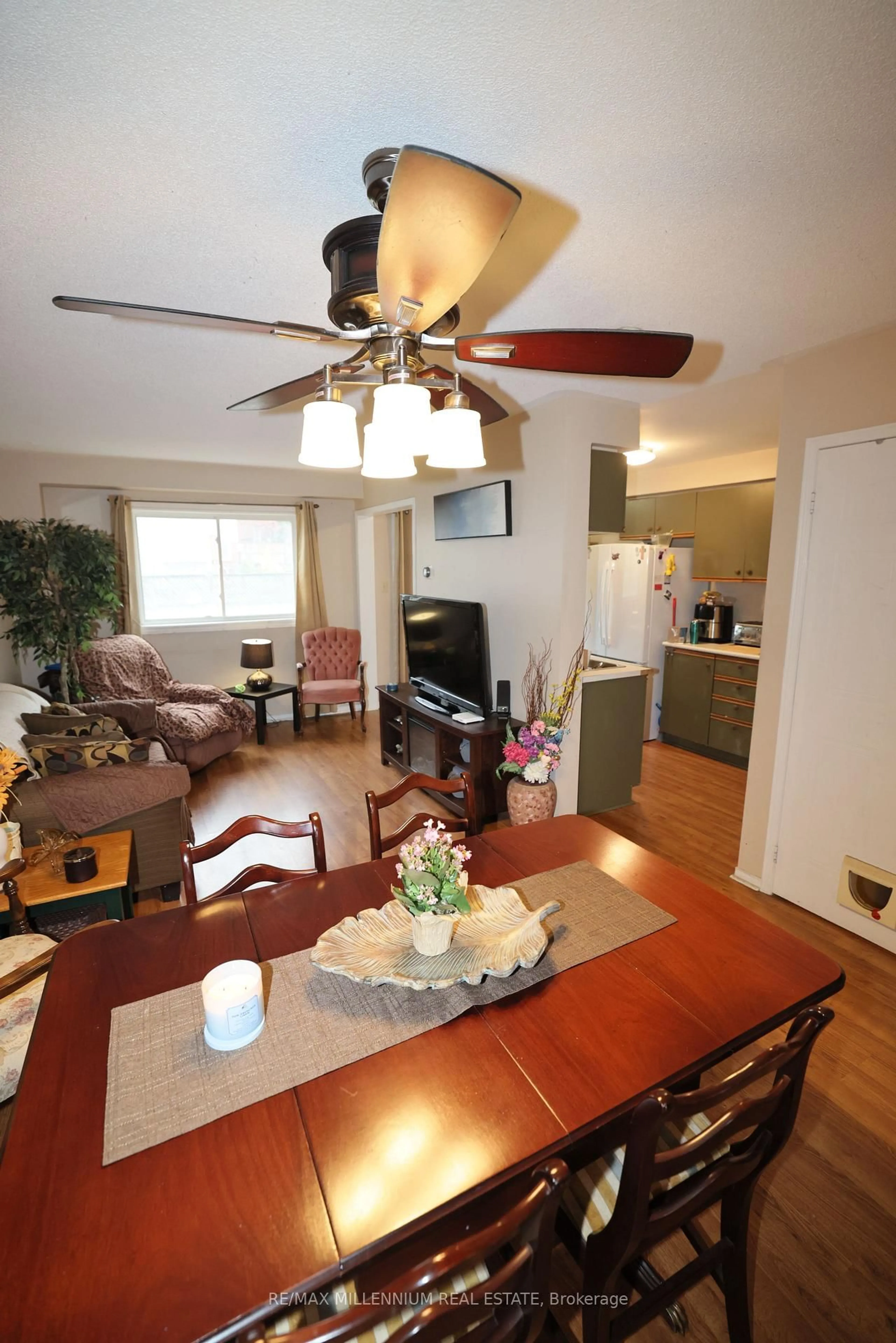 Living room with furniture, wood/laminate floor for 4 Stewart Maclaren Rd, Halton Hills Ontario L7G 5L8