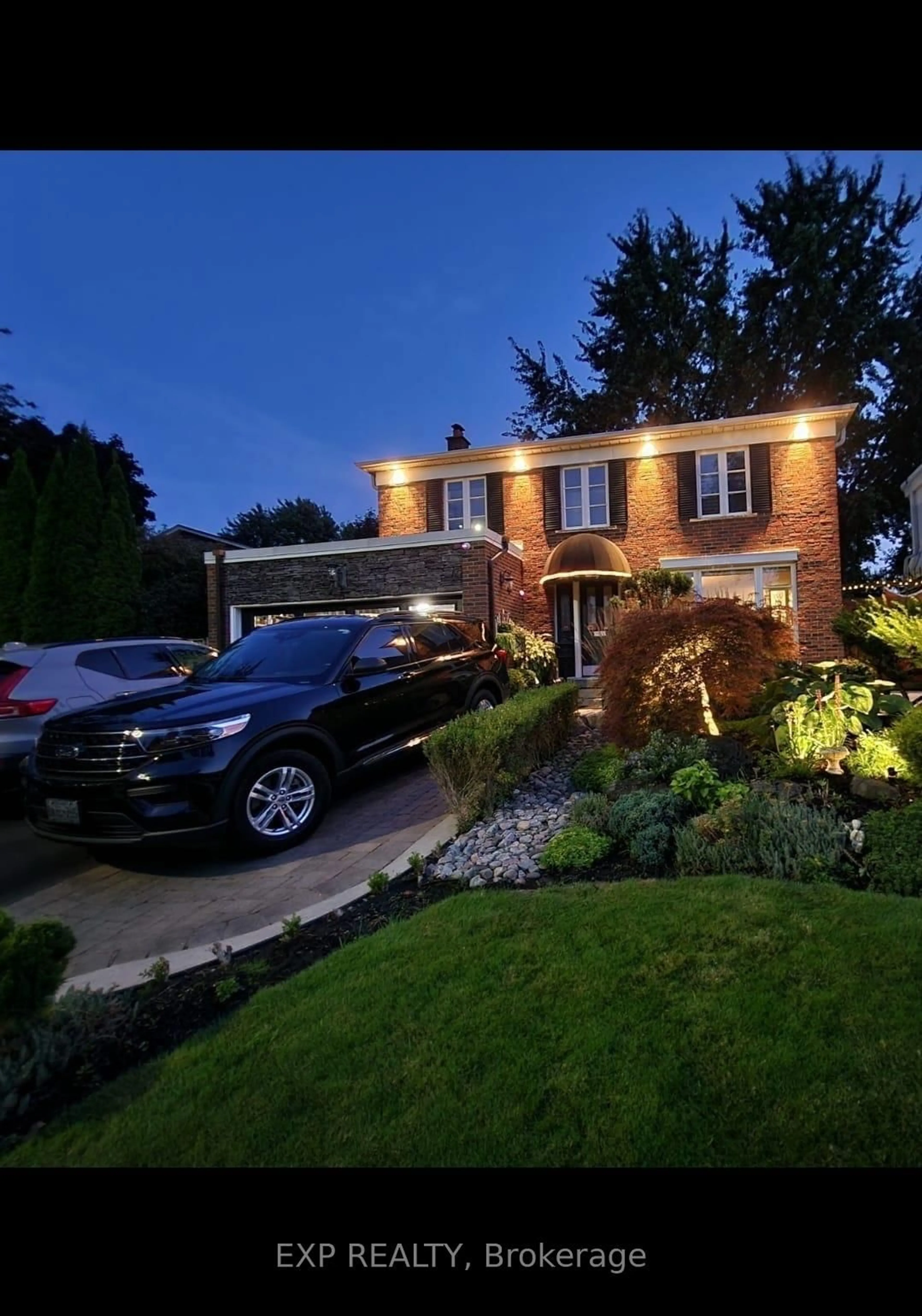 Home with brick exterior material, street for 3620 Ponytrail Dr, Mississauga Ontario L4X 1W4