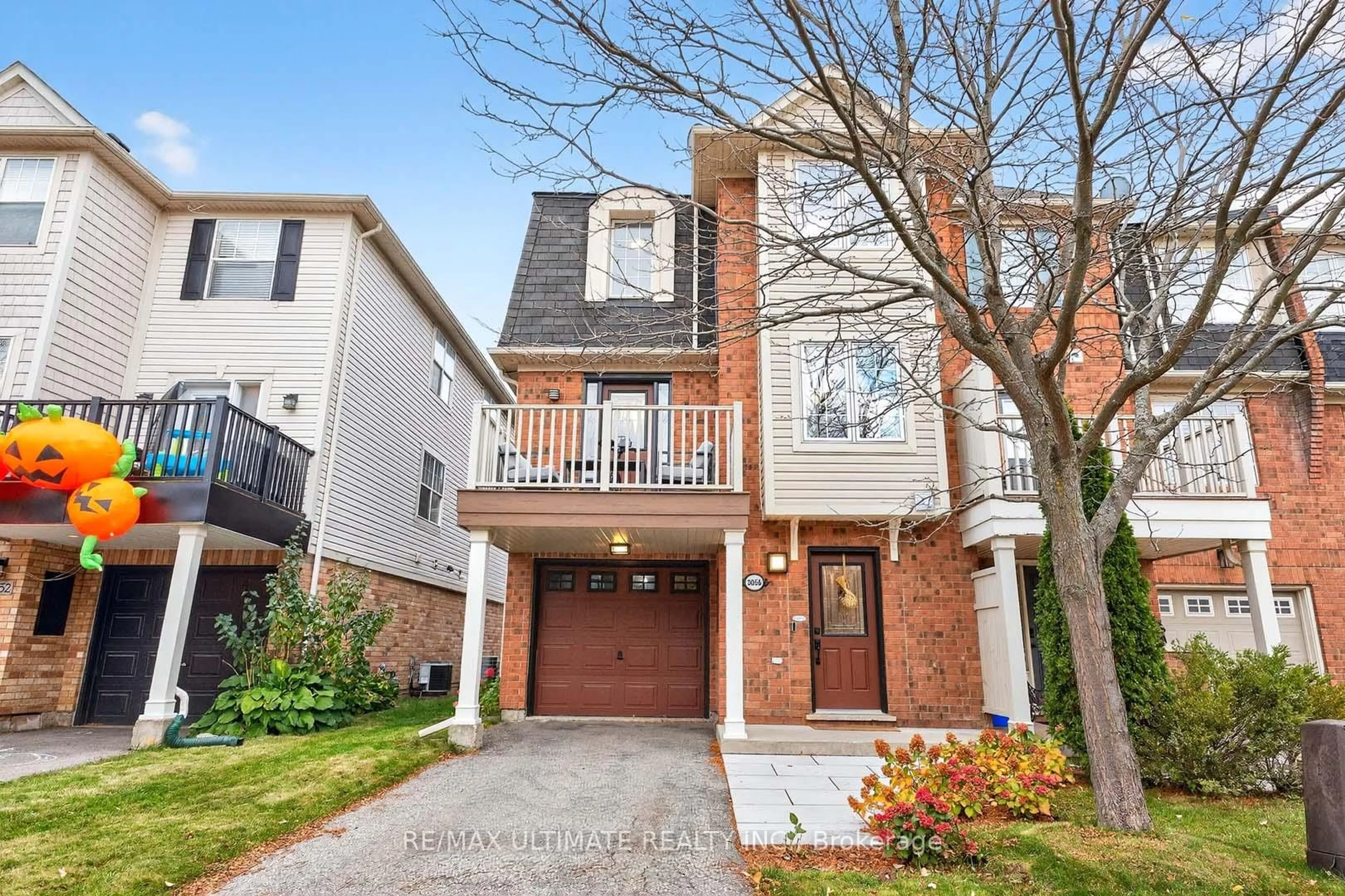 Home with brick exterior material, street for 3056 Dewridge Ave, Oakville Ontario L6M 5J1