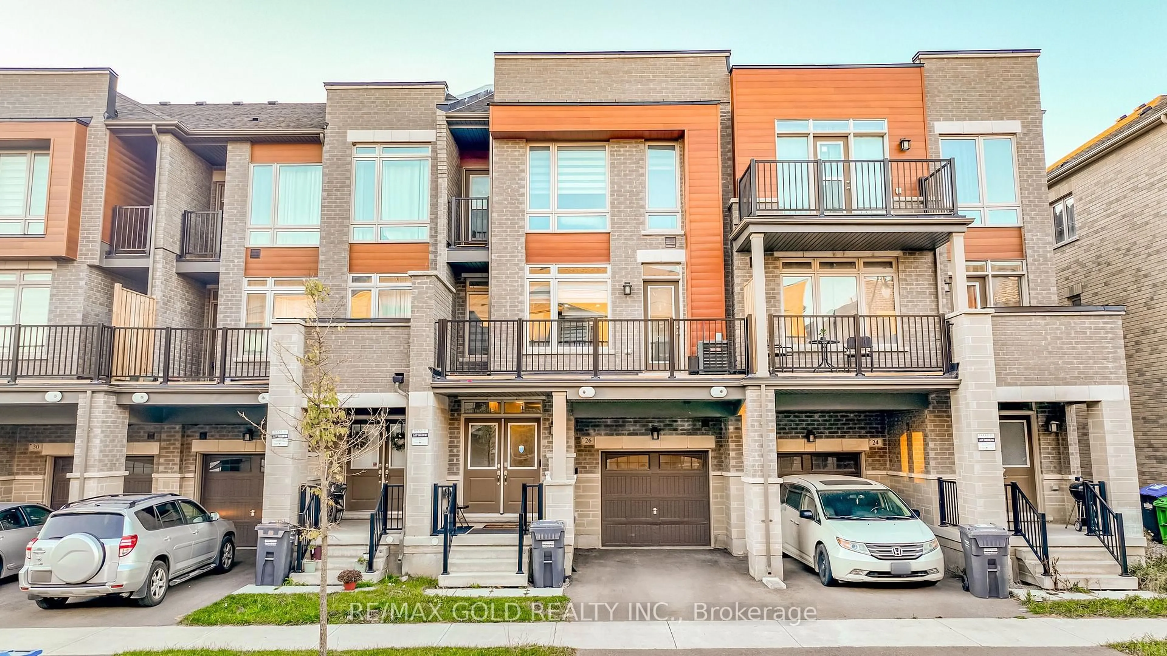 Home with brick exterior material, street for 26 Arrowview Dr, Brampton Ontario L7A 5H7