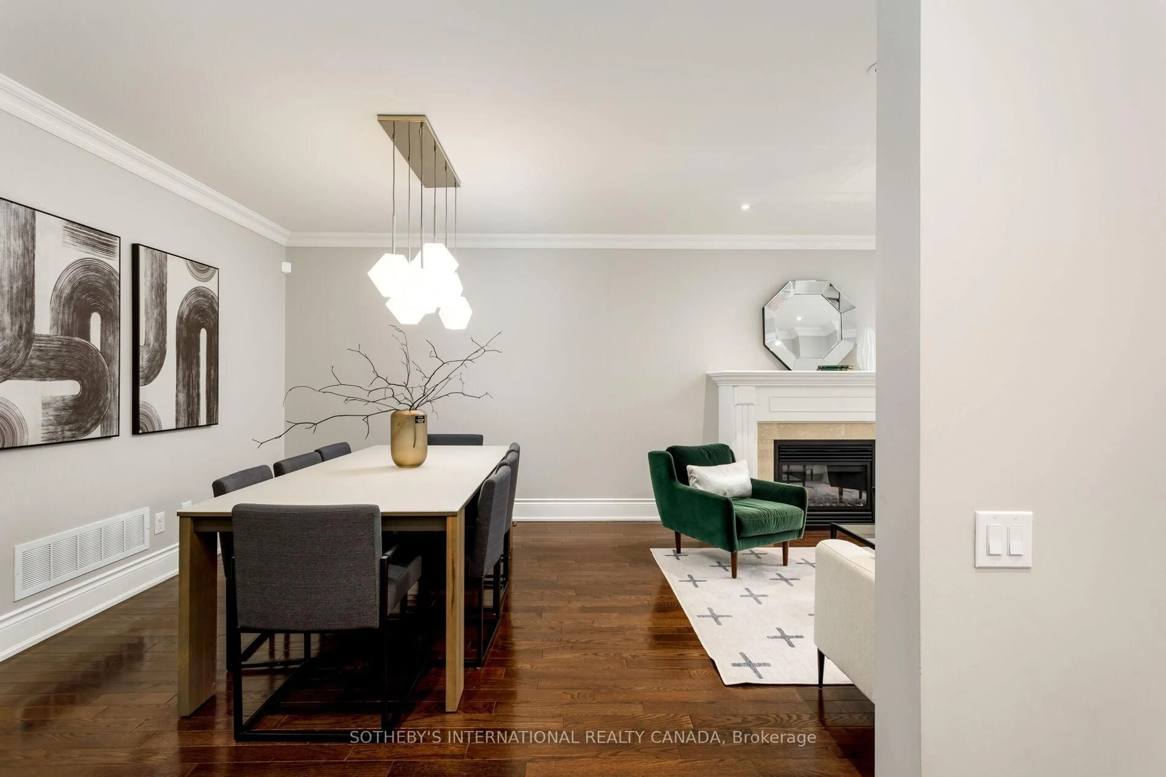 Dining room, wood/laminate floor for 44 Forty First St, Toronto Ontario M8W 3N6