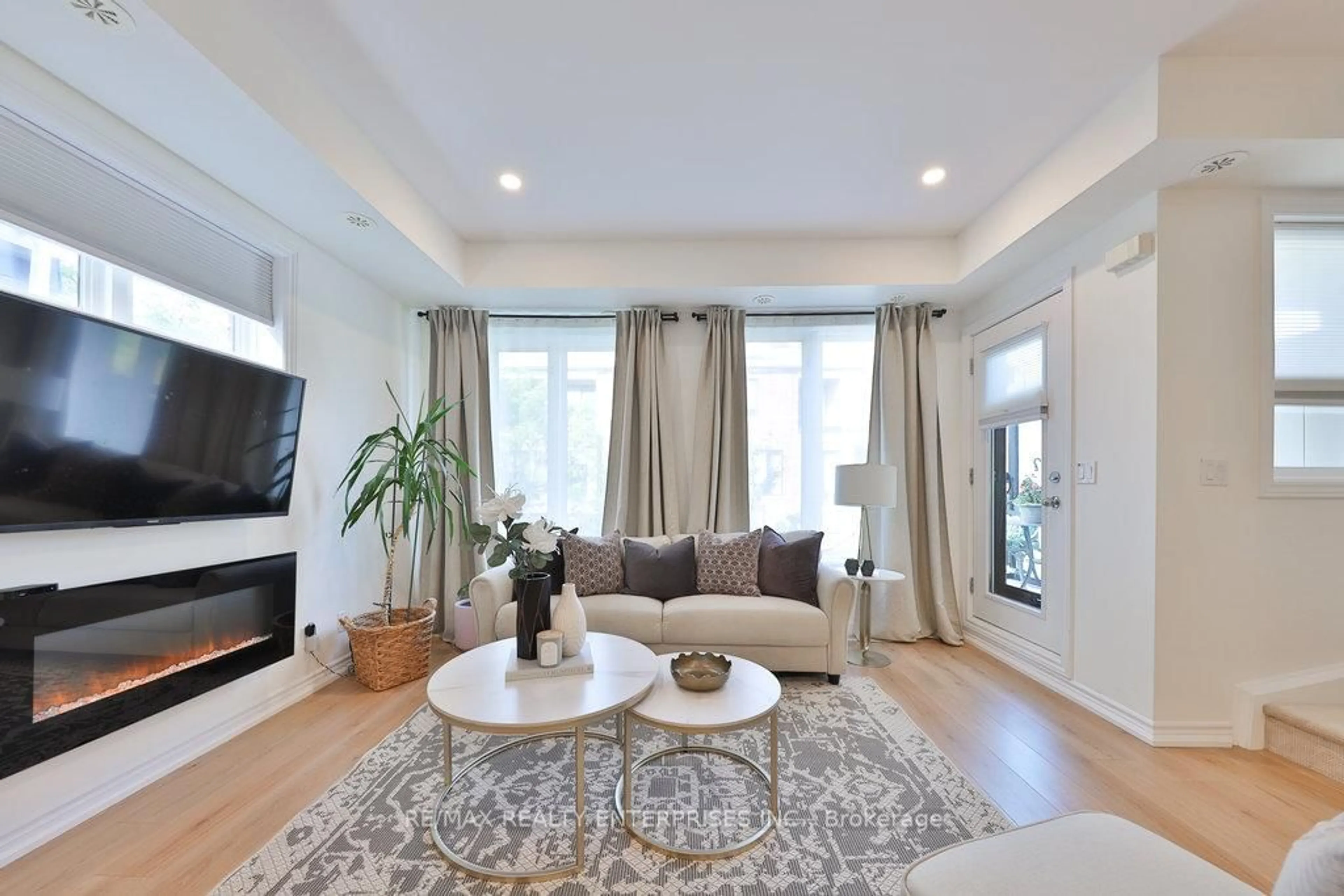 Living room with furniture, unknown for 130 Twenty Fourth St #71, Toronto Ontario M8V 0B9