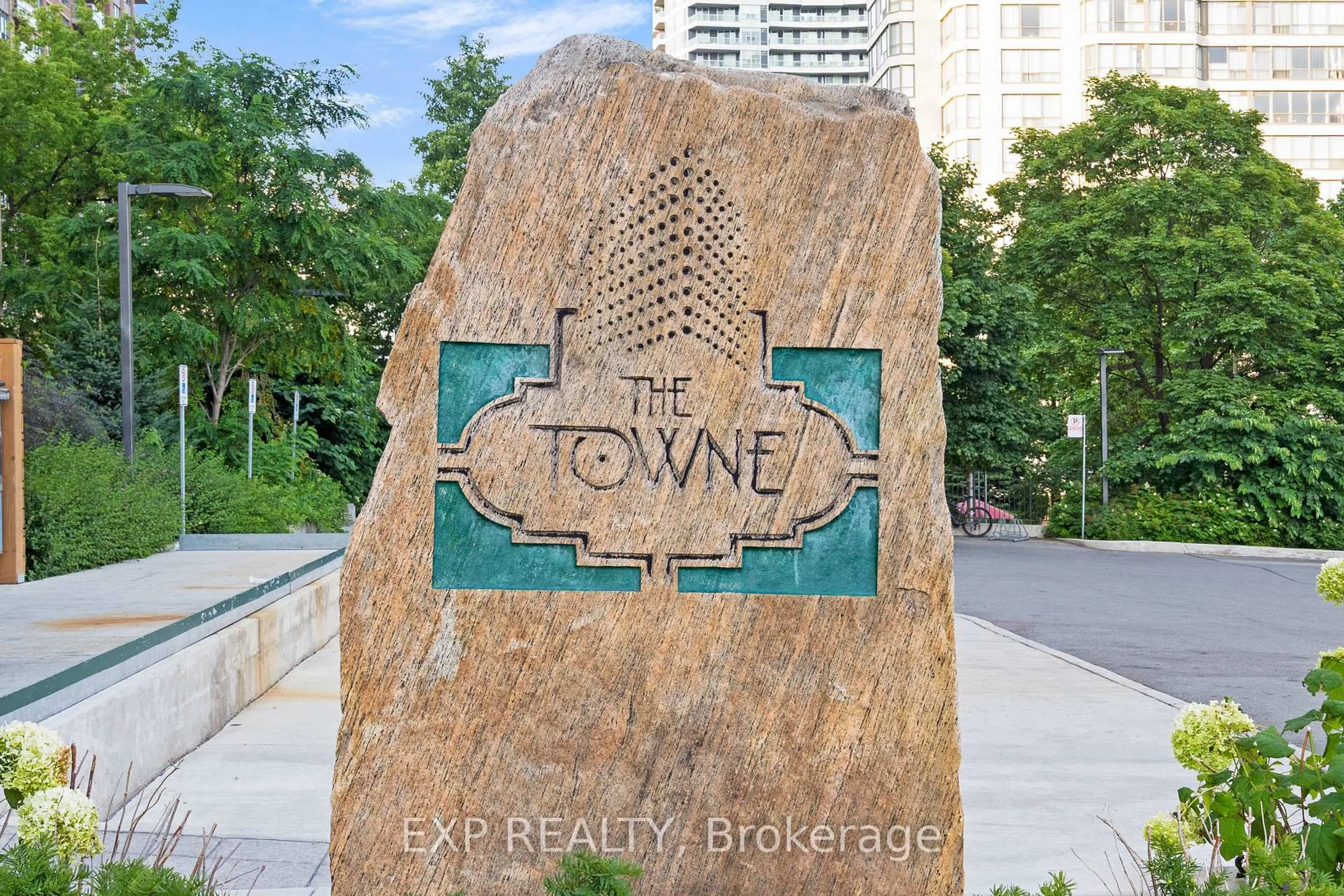 Unknown for 3605 Kariya Dr #203, Mississauga Ontario L5B 3J4