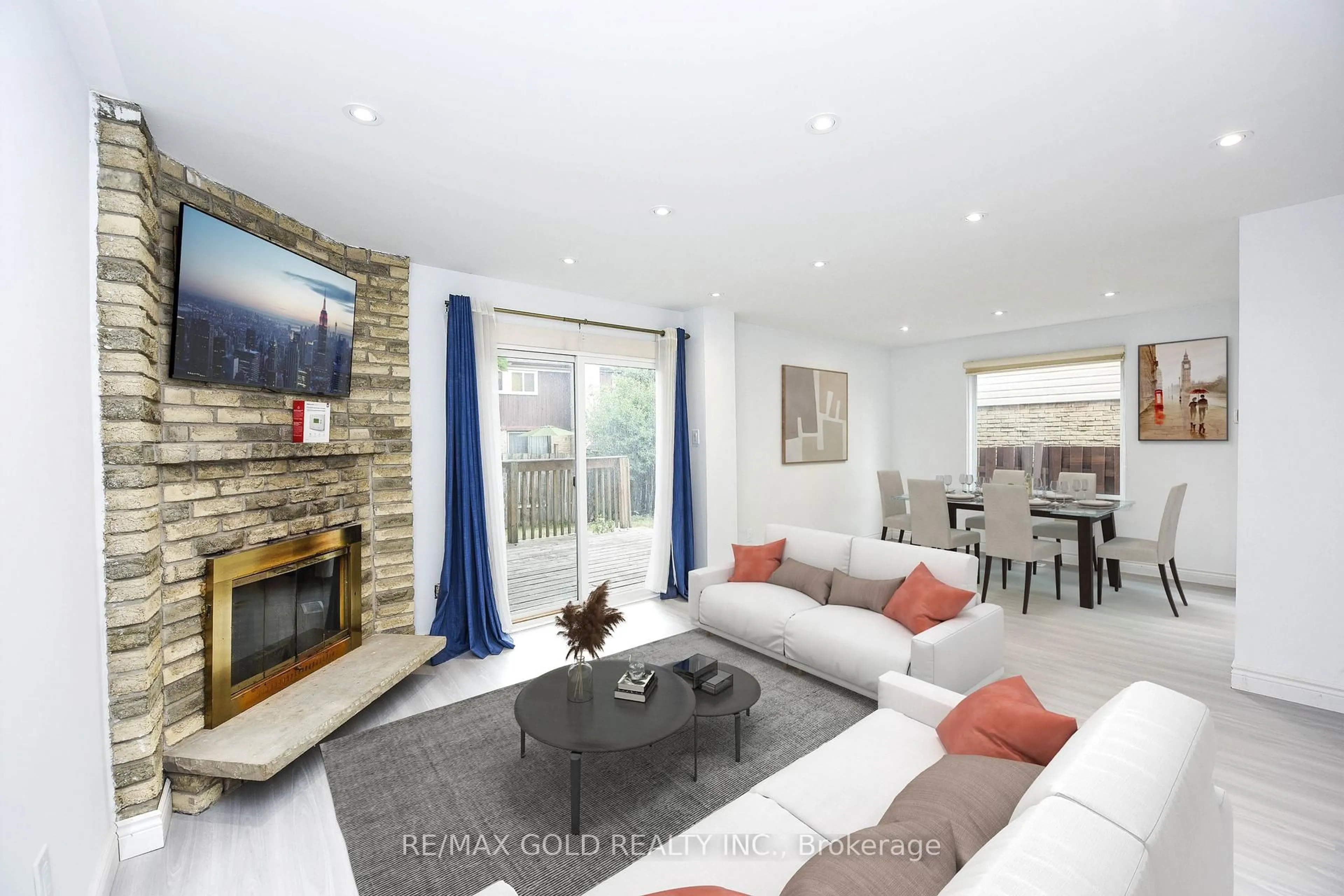 Living room with furniture, unknown for 14 Nottawasaga Cres, Brampton Ontario L6Z 1B2