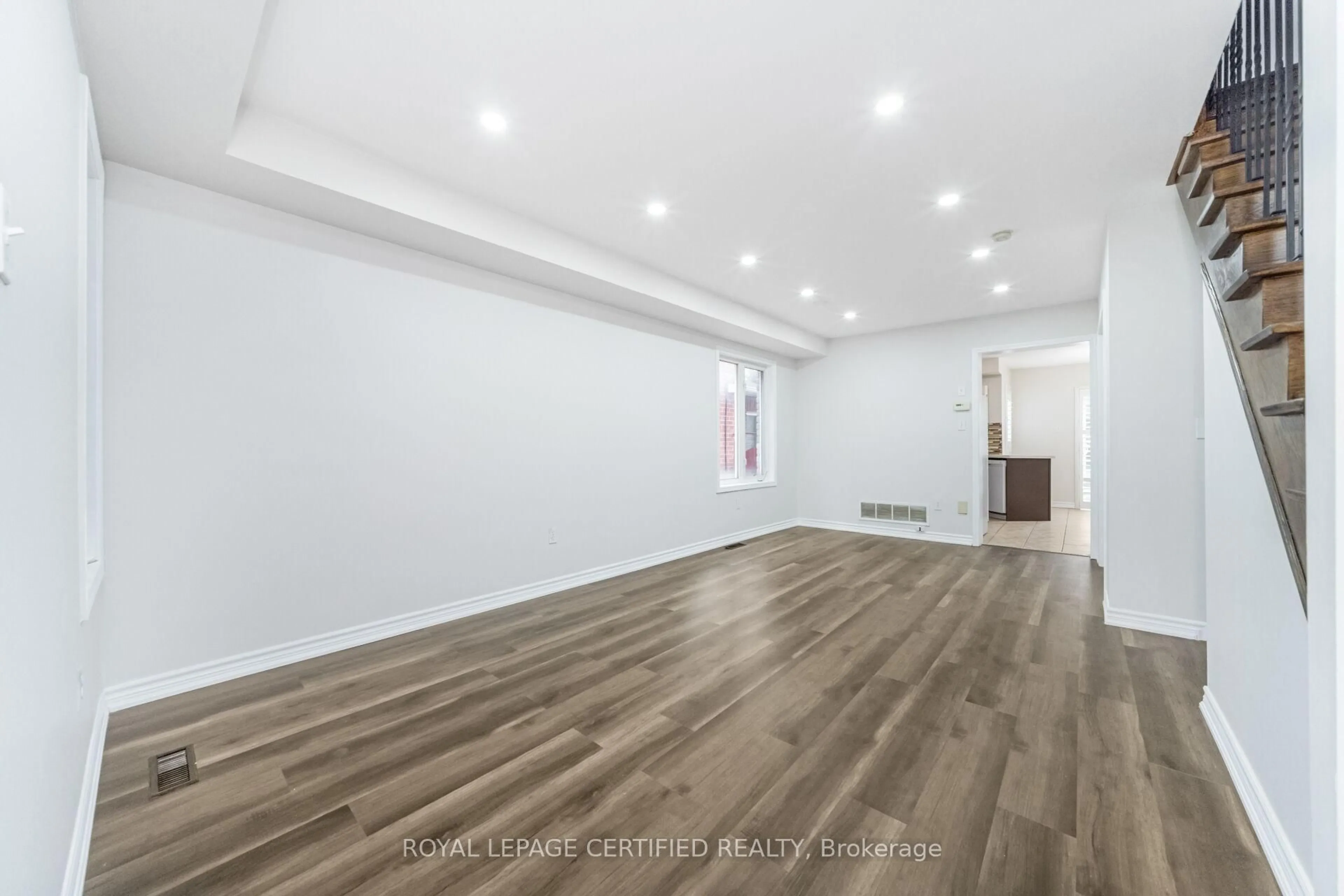 A pic of a room for 76 Saddleback Sq, Brampton Ontario L6X 4T9