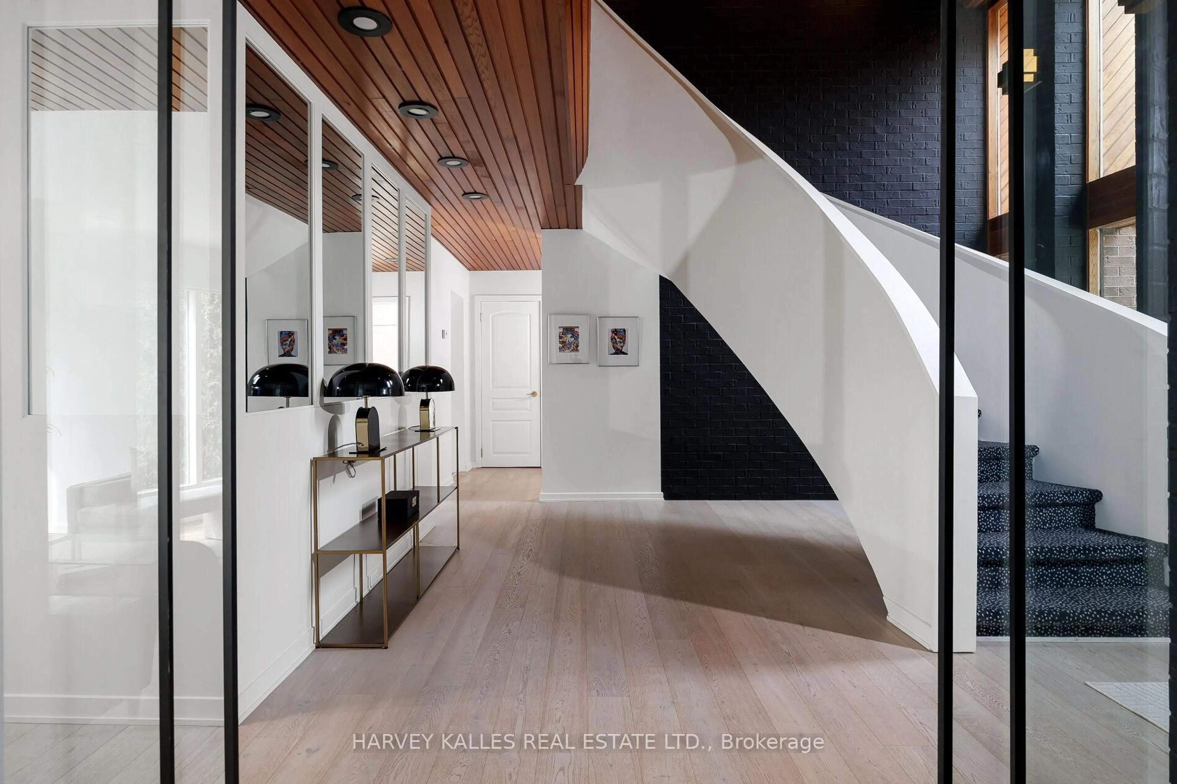 Unknown for 30 Neilor Cres, Toronto Ontario M9C 1K4