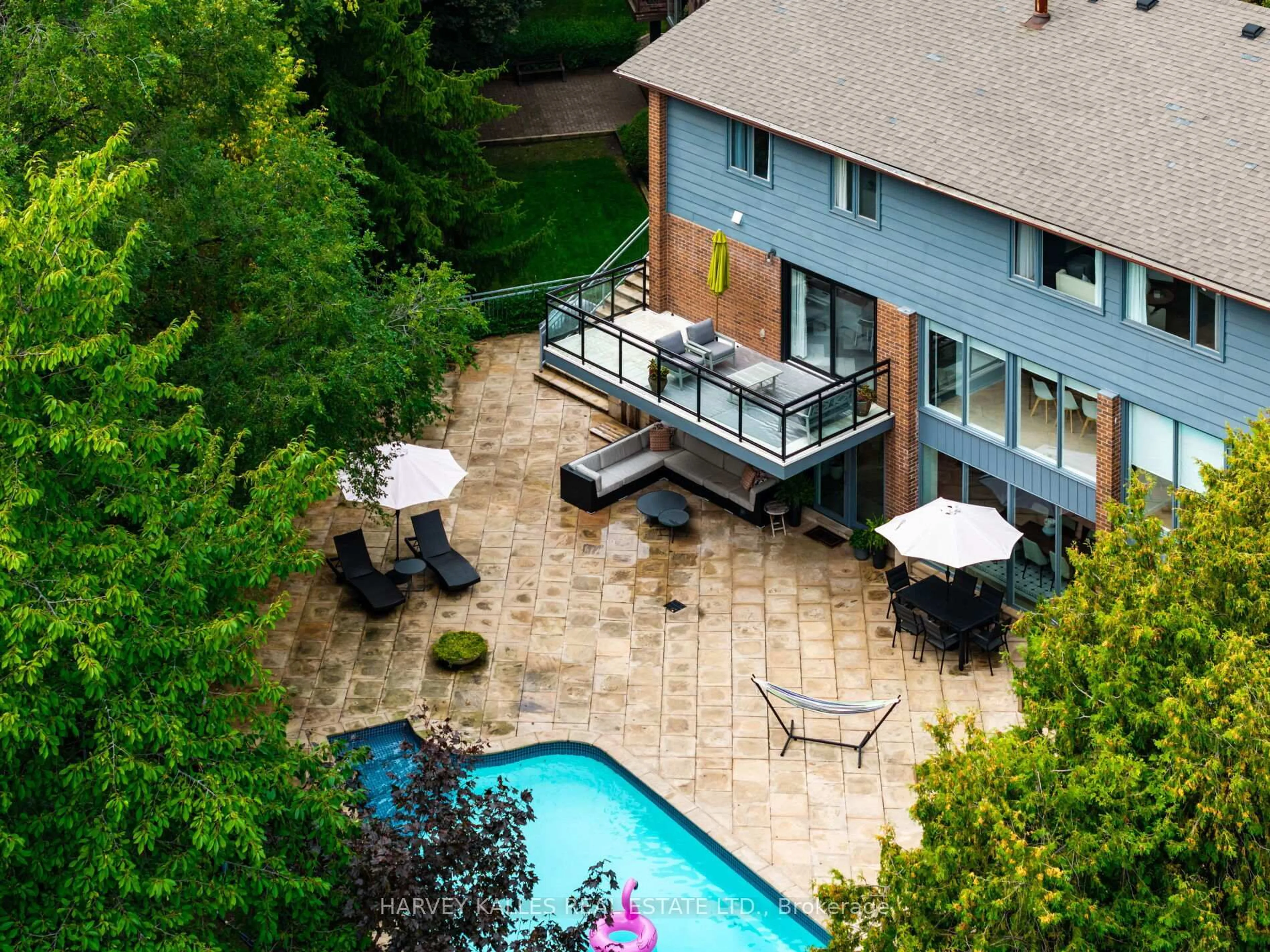 Patio, unknown for 30 Neilor Cres, Toronto Ontario M9C 1K4